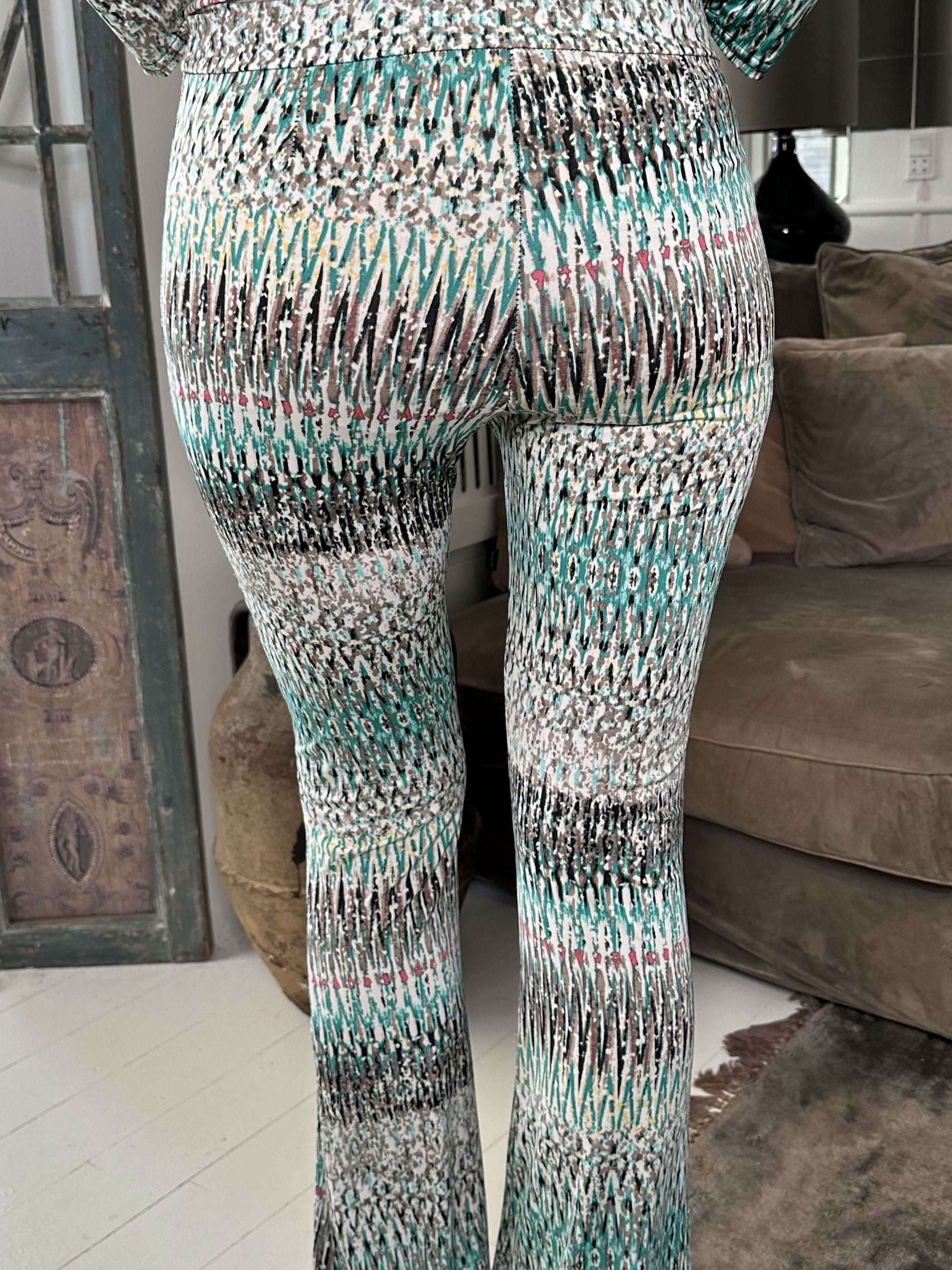 Celia pants - Elastiska byxor i ett fint mönster