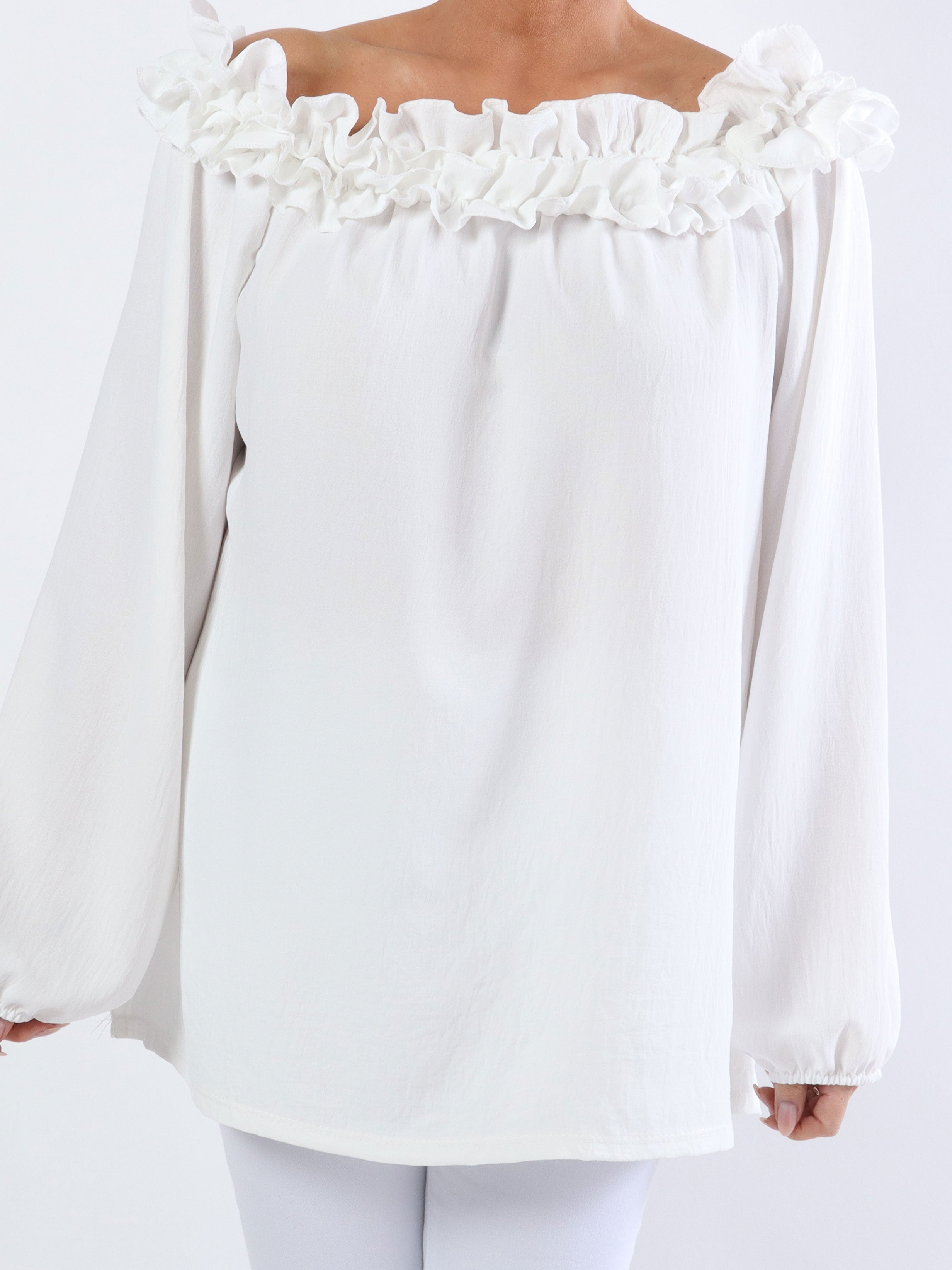 Chili - Finast plus size tunikablus med volanger i halsen