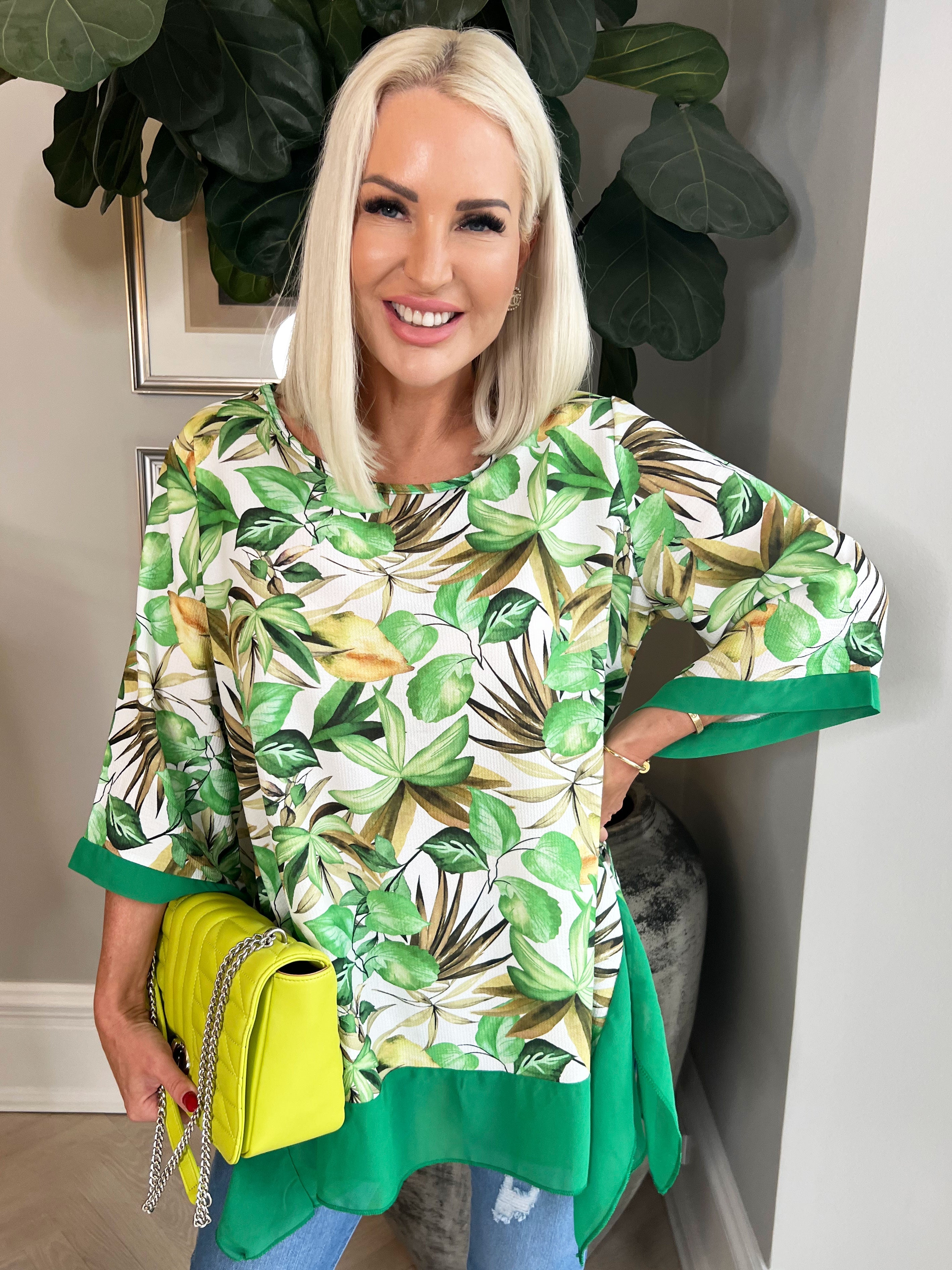 Dahlia - Lätt och luftig tunika med sött blommönster - Green