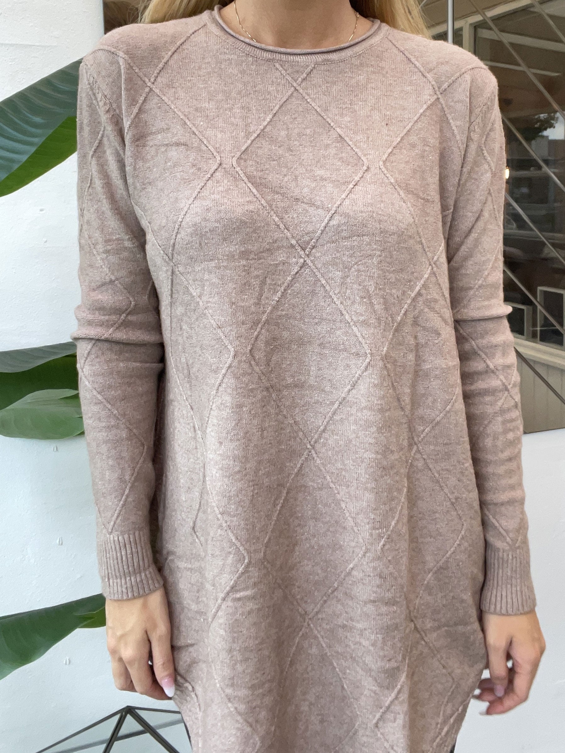 Debbie - Lång blus i mjuk stickning - Ochre