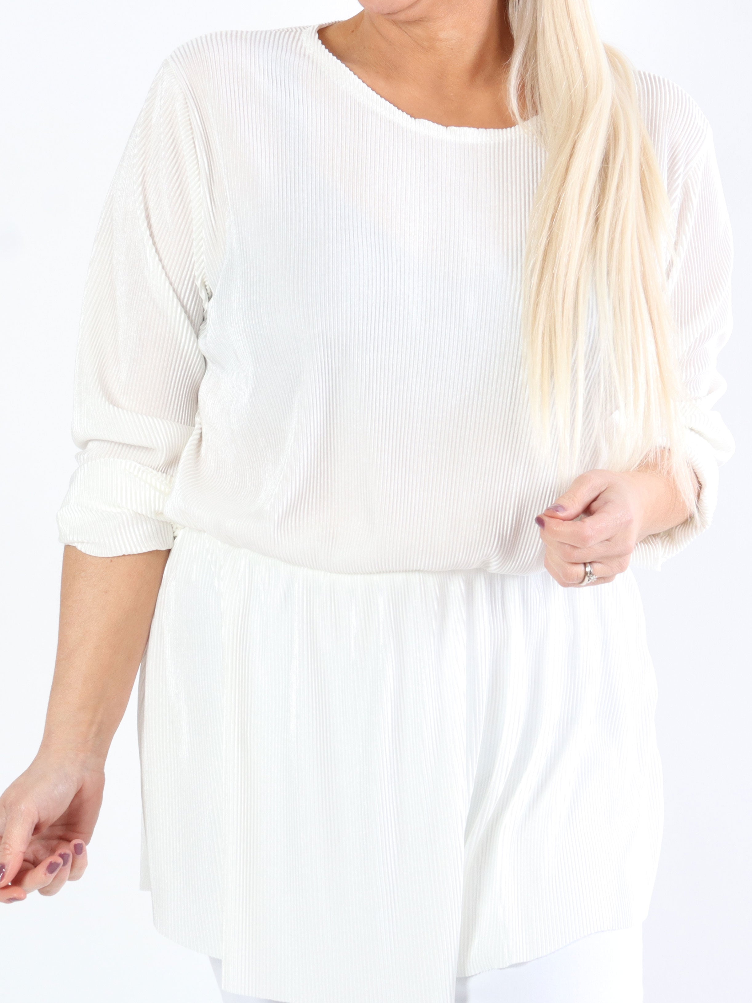 Delfina - Randig långärmad plus size blus med liten kjol