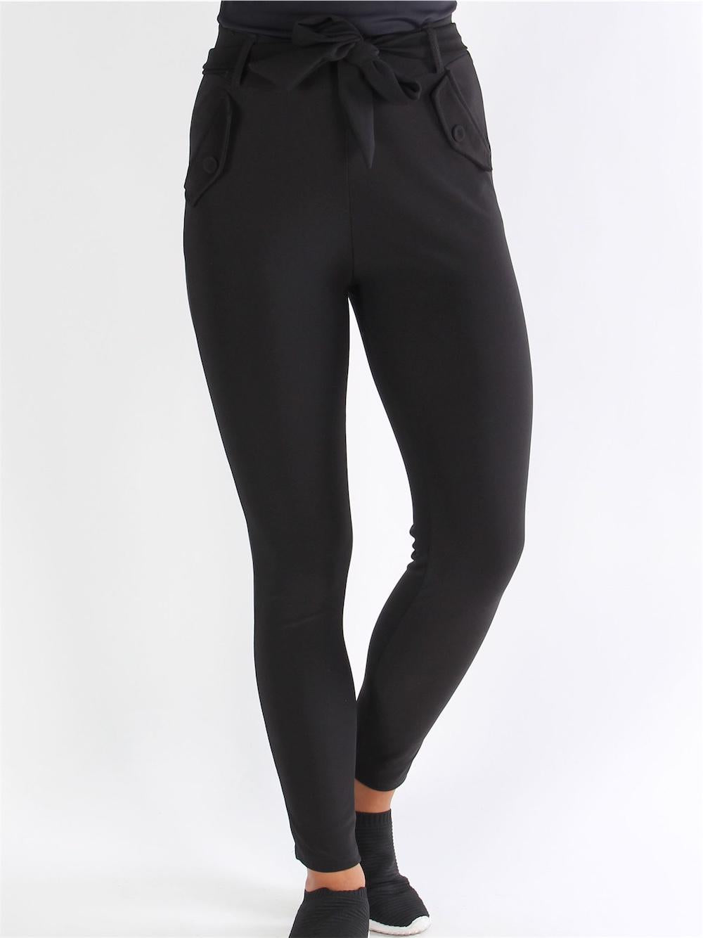 Delhi - Armégröna, åtsittande byxor med slipsband.