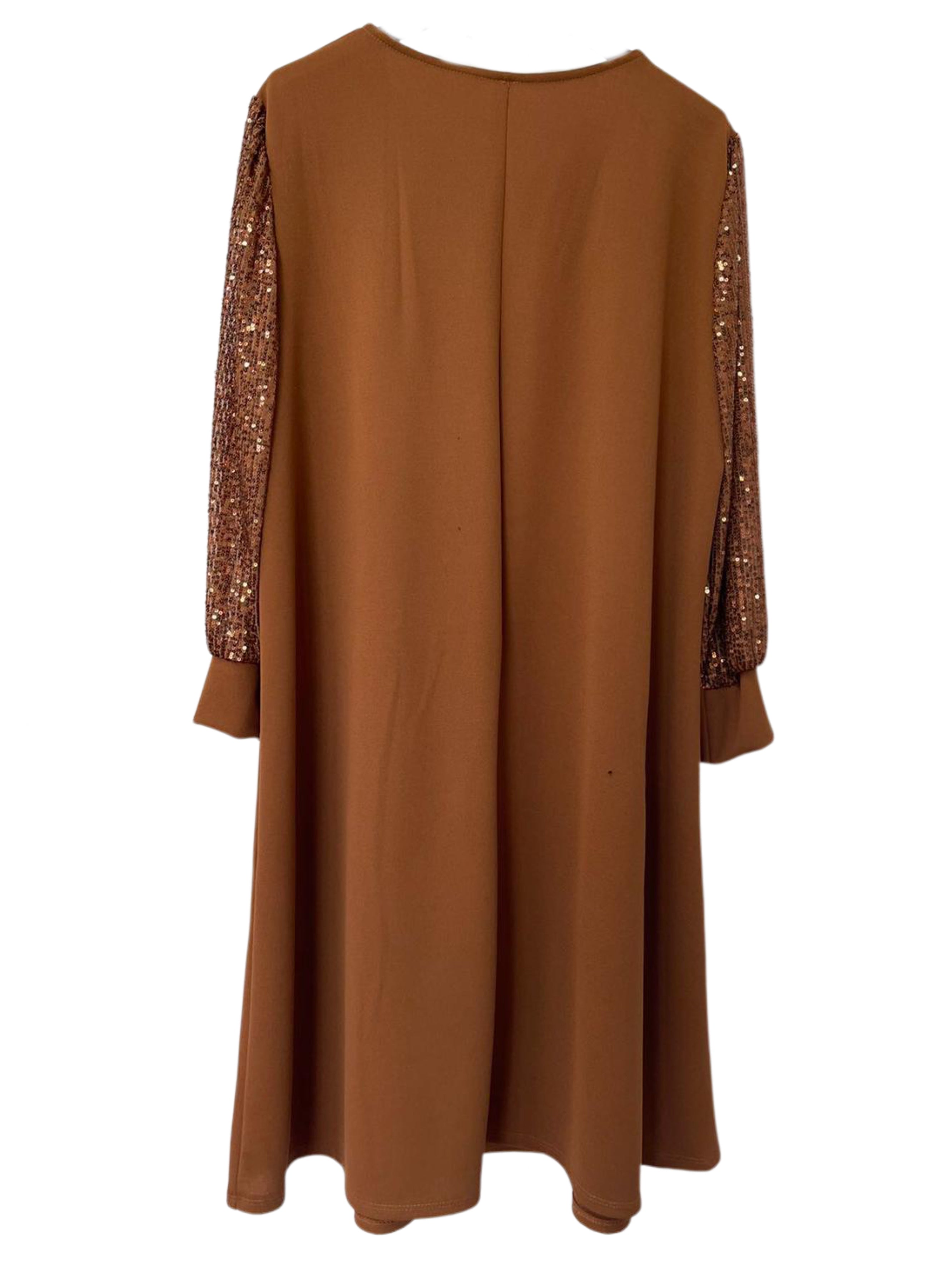 Djamila - Plus size klänning med paljettärmar