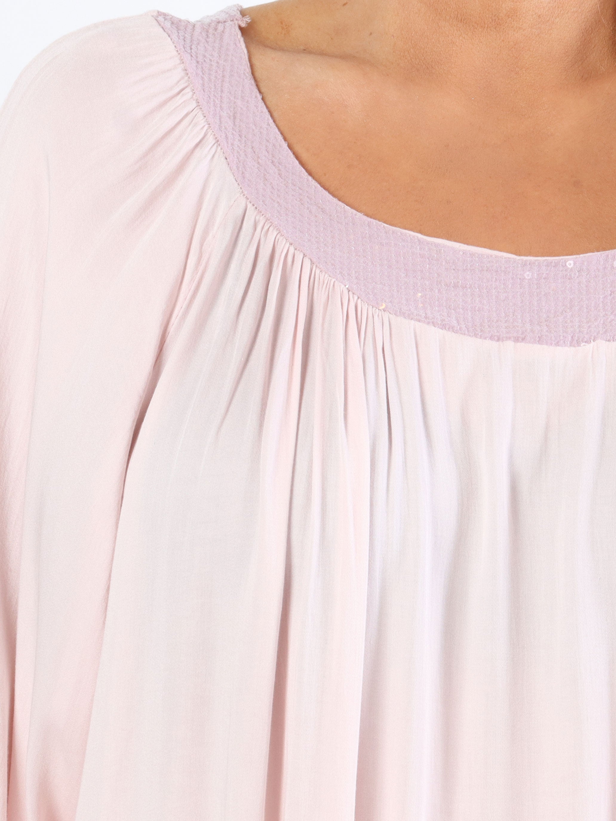 Dolores - Tunikaklänning i plus size med paljetter och broderier