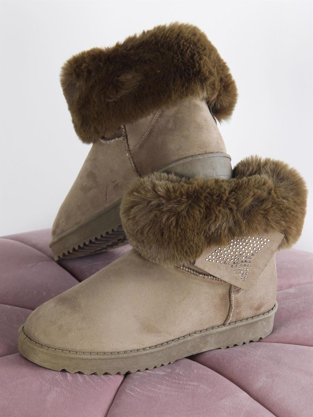 Dora - Armégrön bambustövel med foder av falsk päls