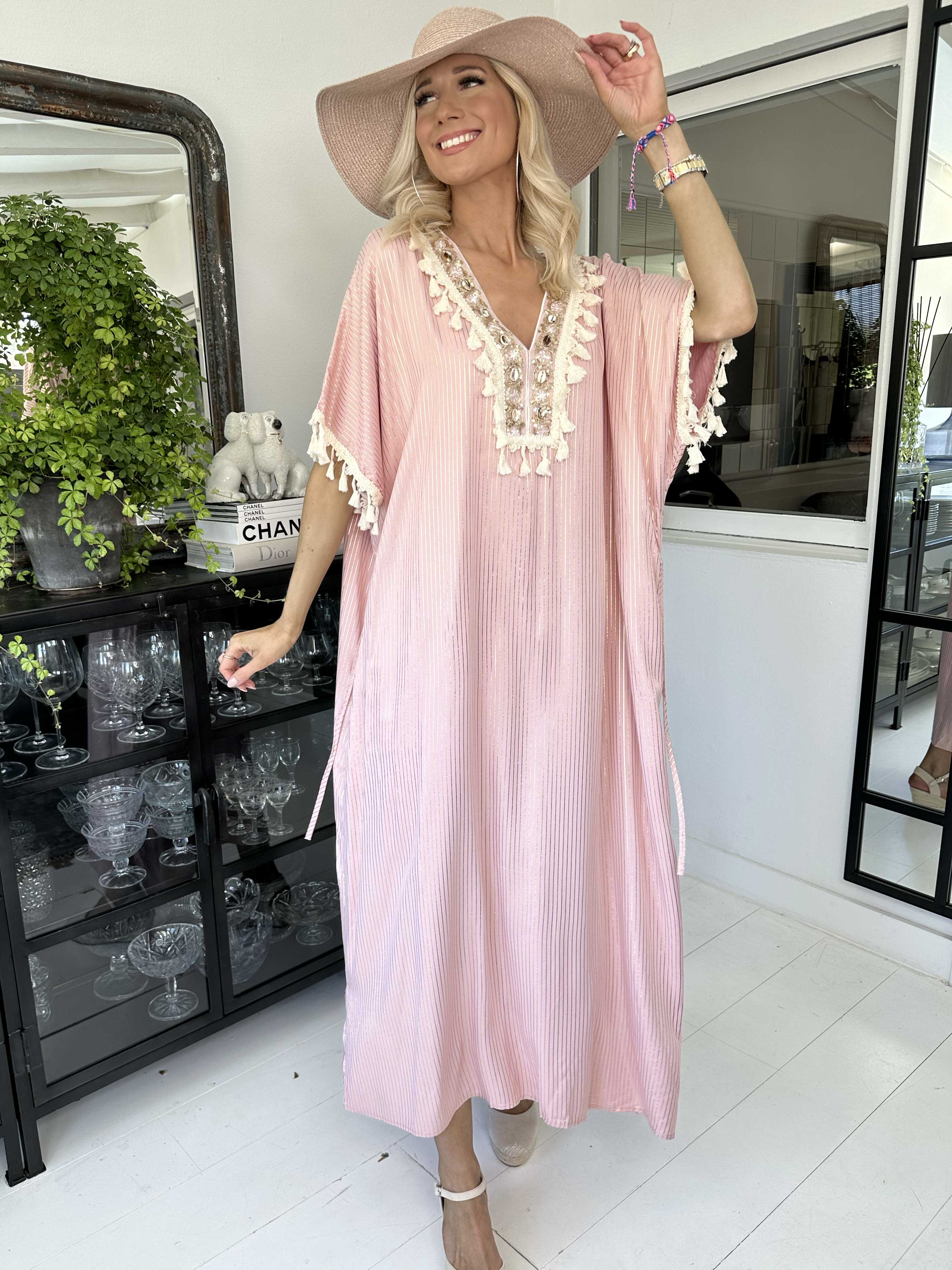 Dua Stripe - Lång tunikaklänning med söta broderade detaljer - Black