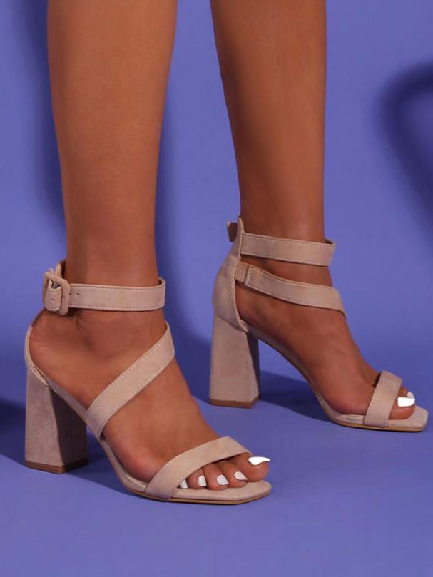 Edith - Söta stilettos i mocka-look med bred klack - Black