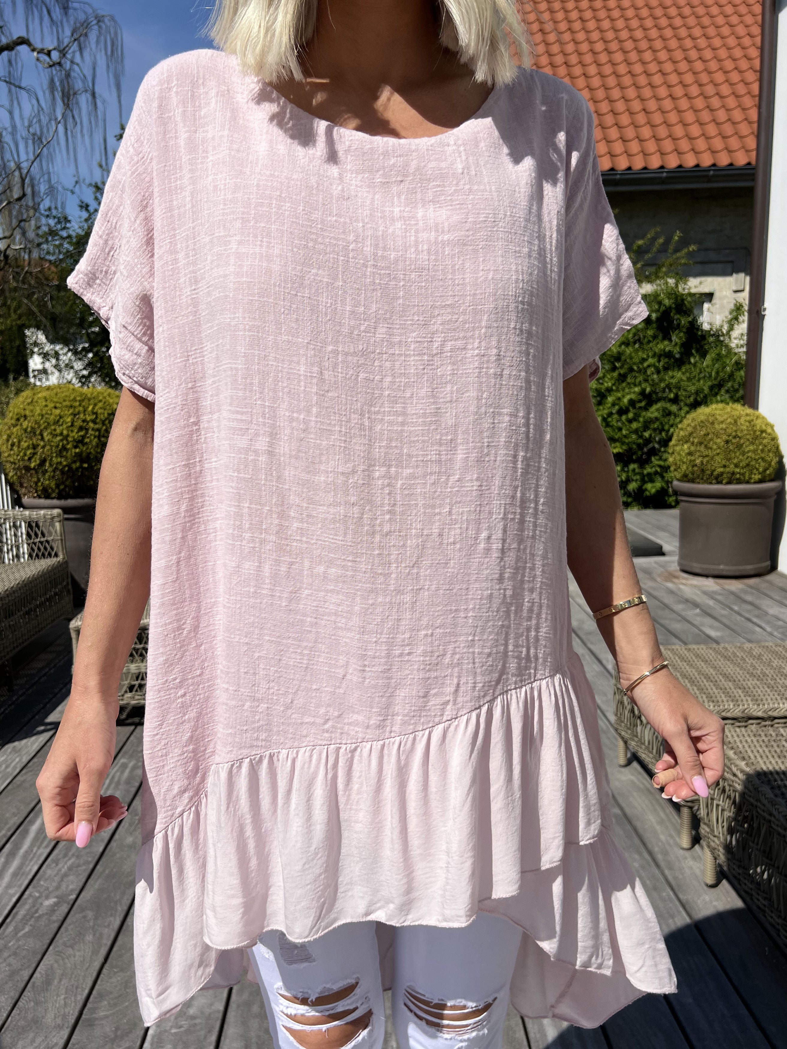 Elba - Tunika med förskjuten längd och volanger