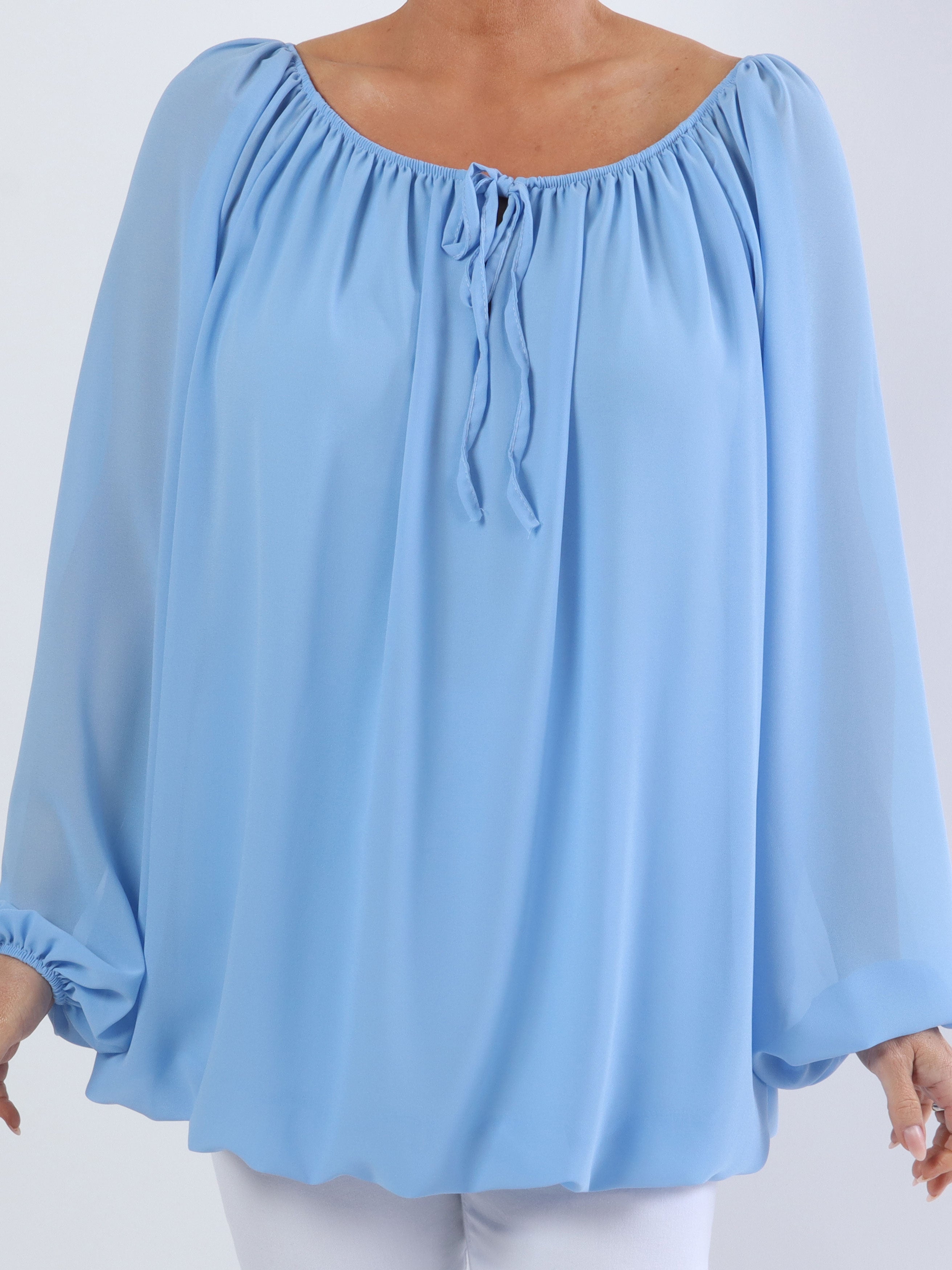 Ellen - Enkel plus size tunika med elastisk halsringning