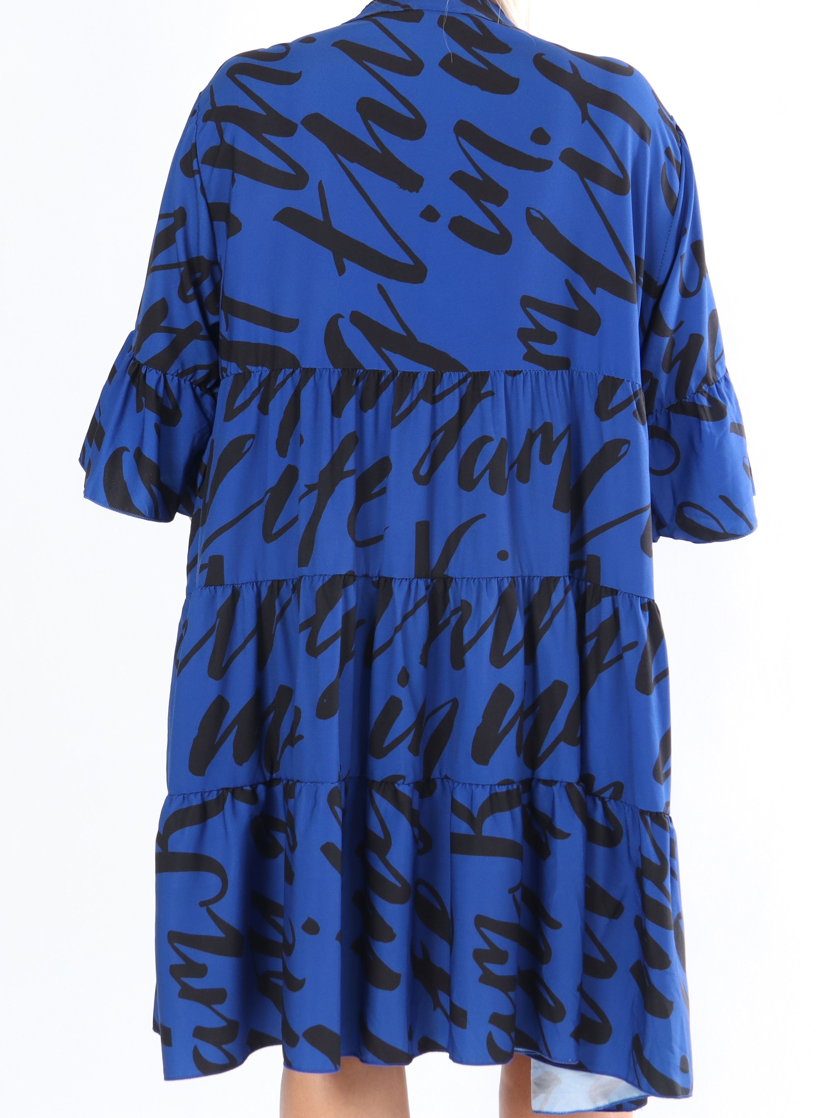 Elmis - Söt klänning i stora storlekar med fin text