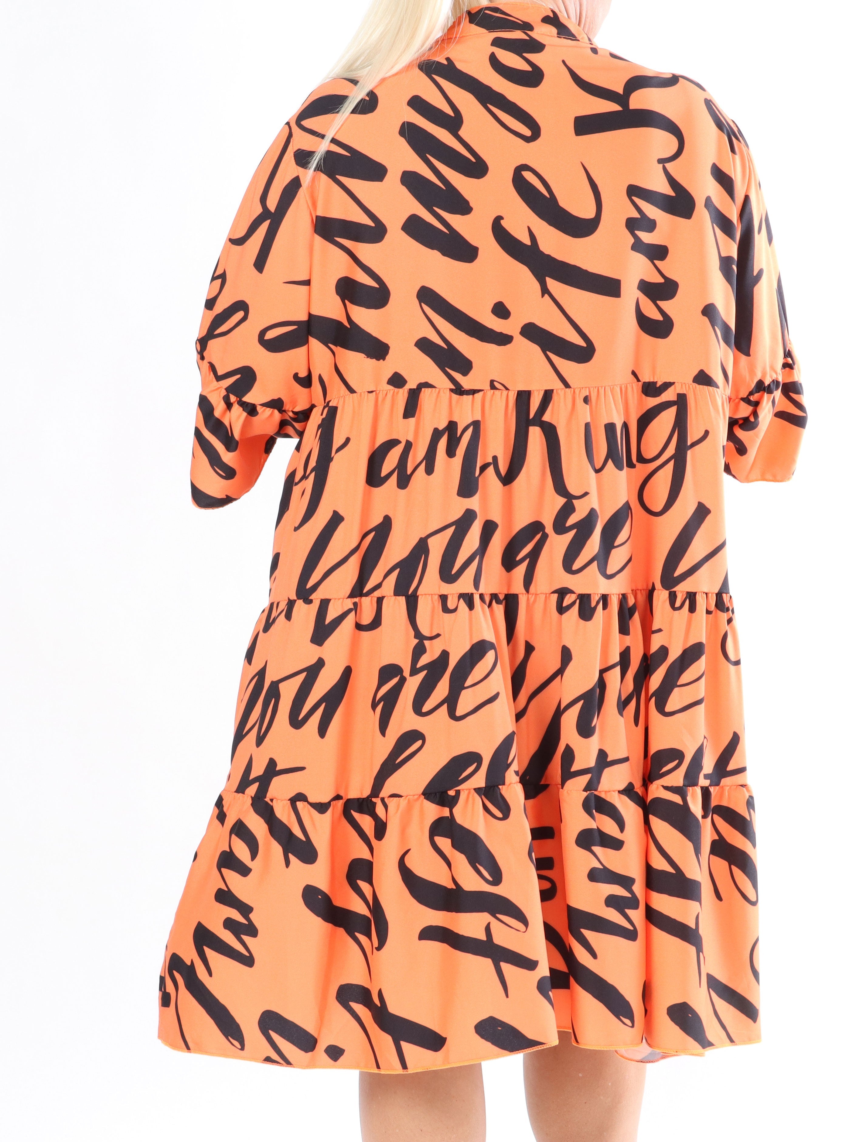 Elmis - Söt klänning i stora storlekar med fin text