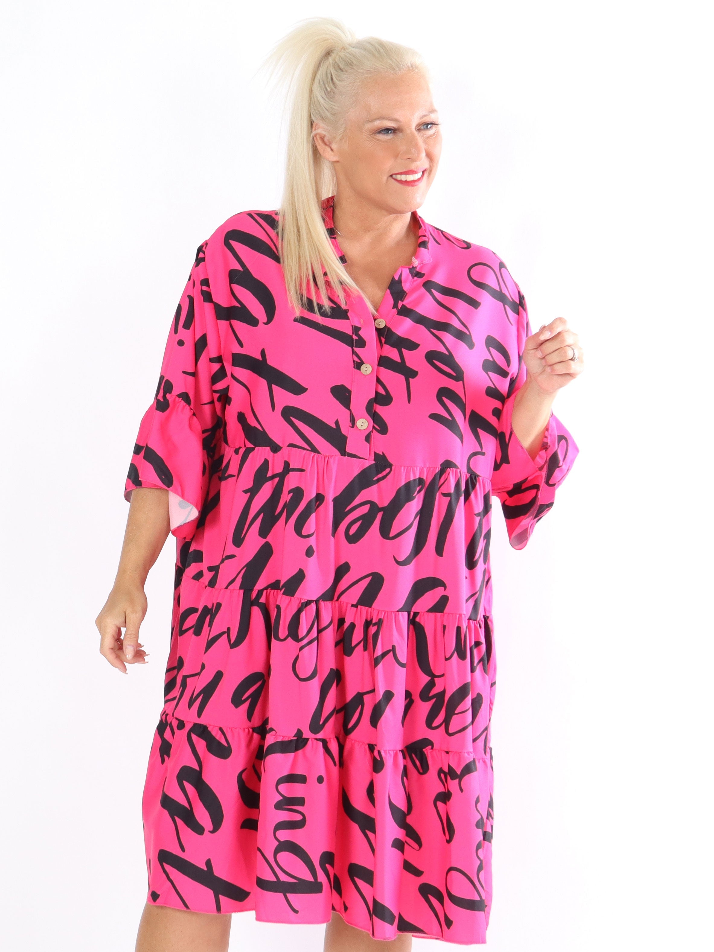 Elmis - Söt klänning i stora storlekar med fin text - Pink