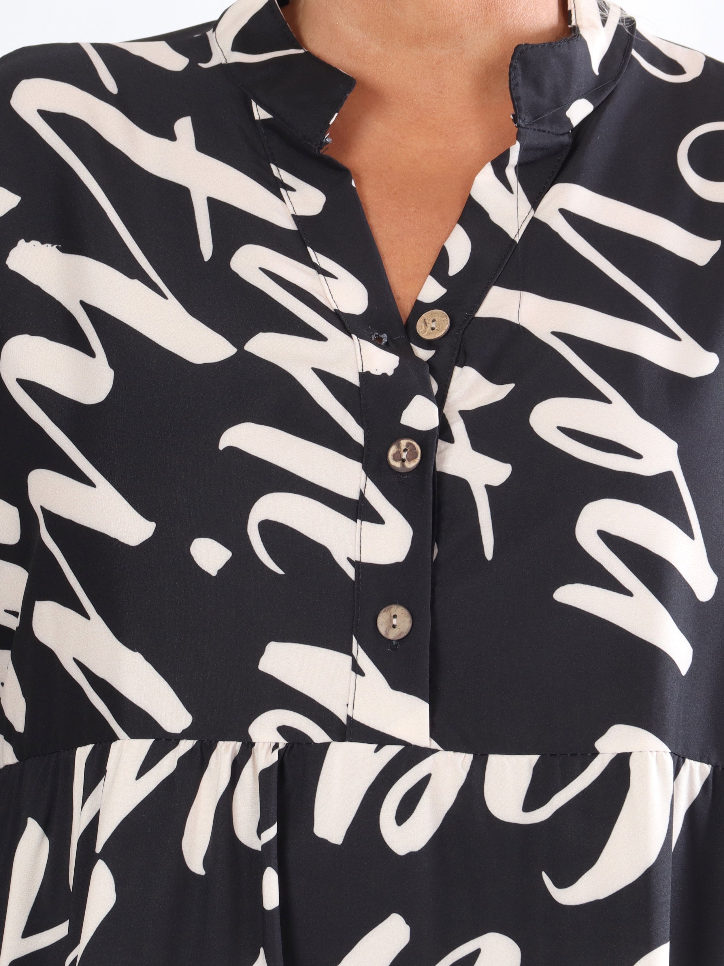 Elmis - Söt klänning i stora storlekar med fin text