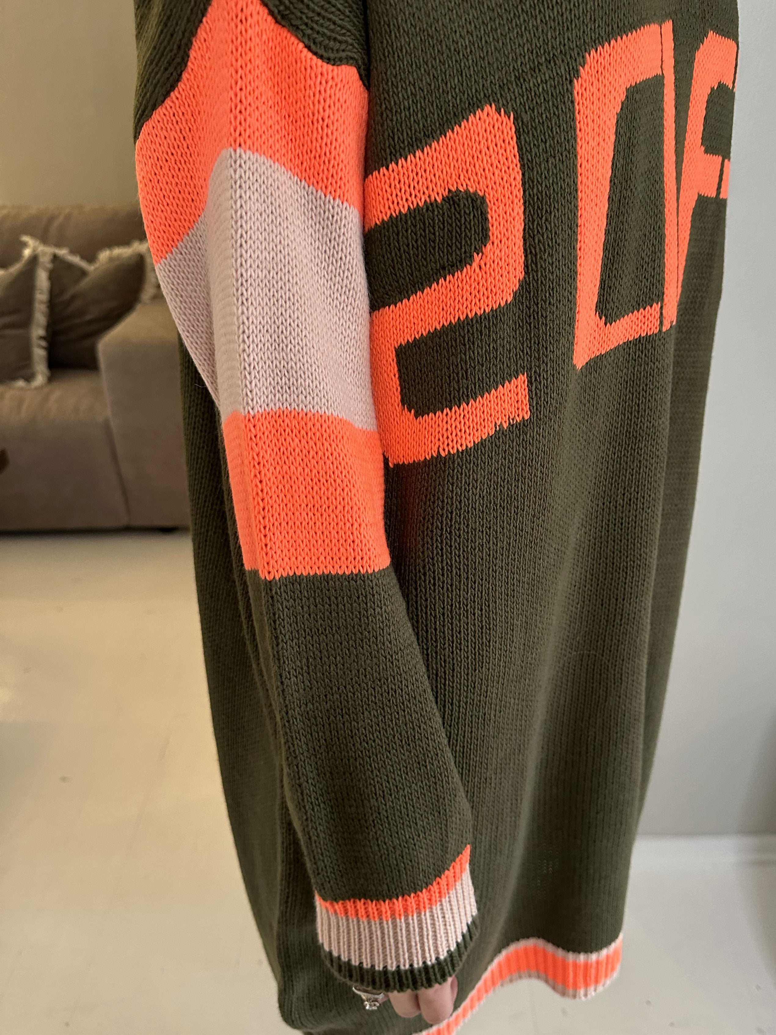 Elvira - Flerfärgad plus size stickad klänning med tryck