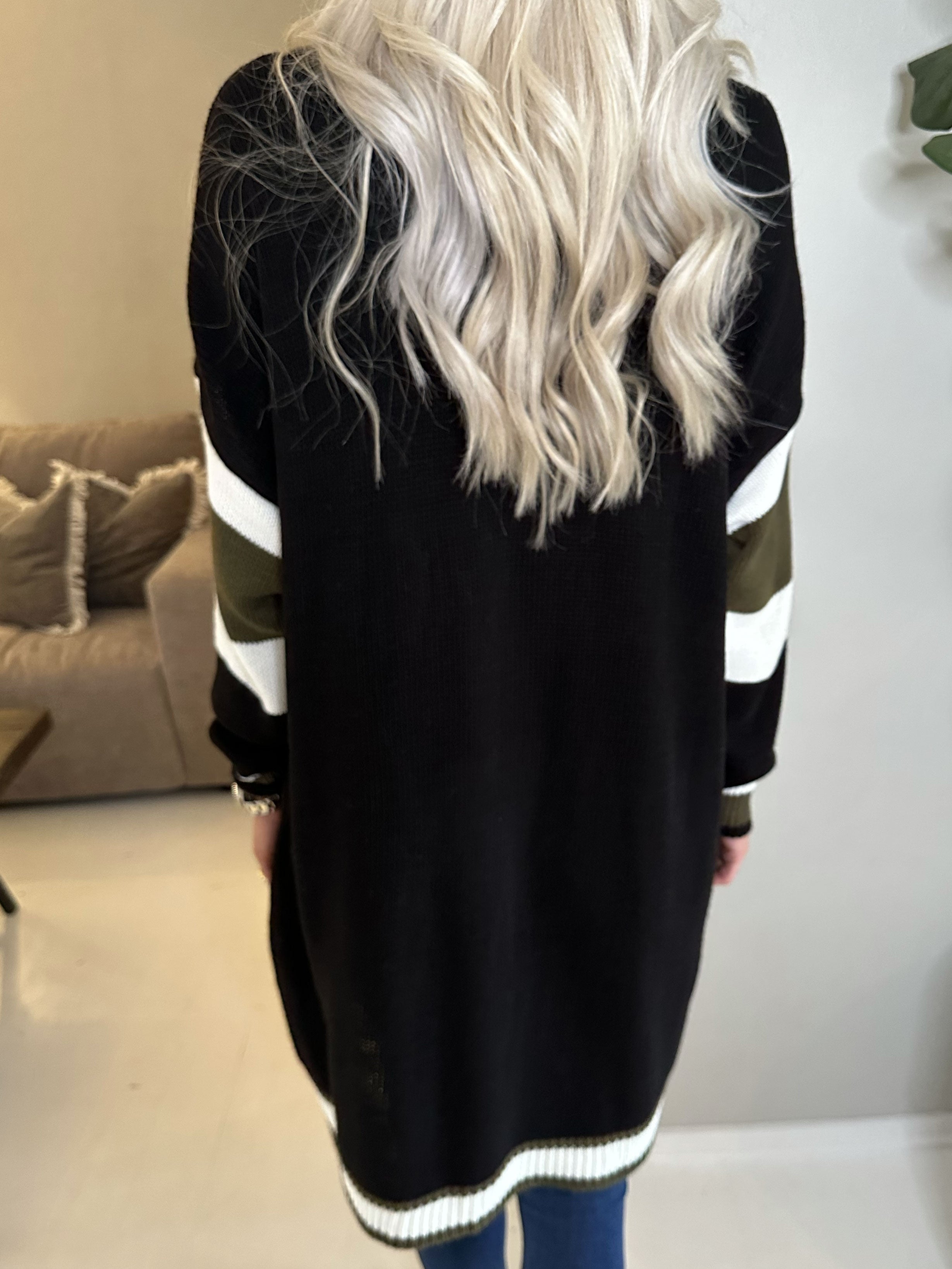 Elvira - Flerfärgad plus size stickad klänning med tryck