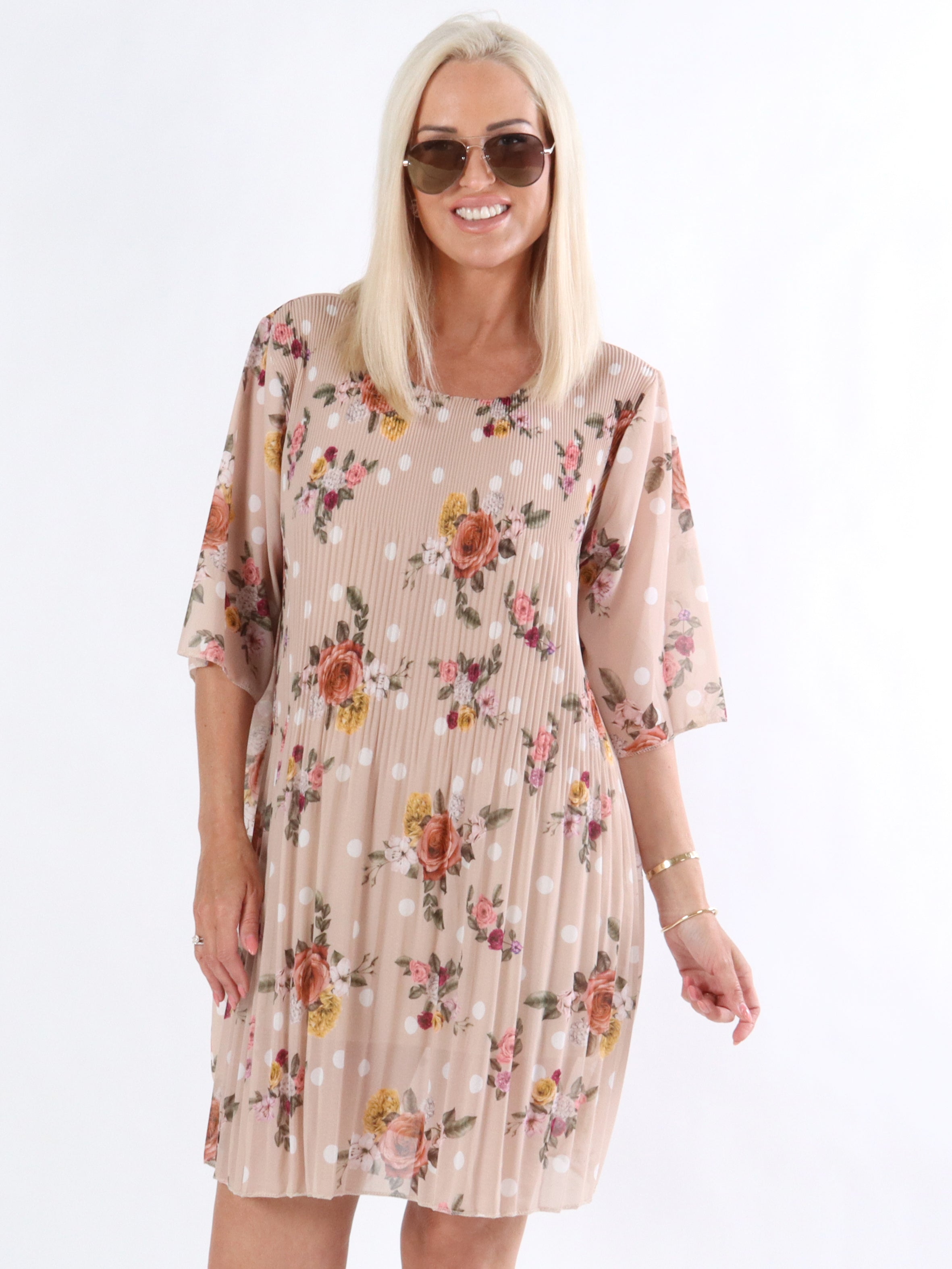 Emmy - Klänning i plisserad chiffong