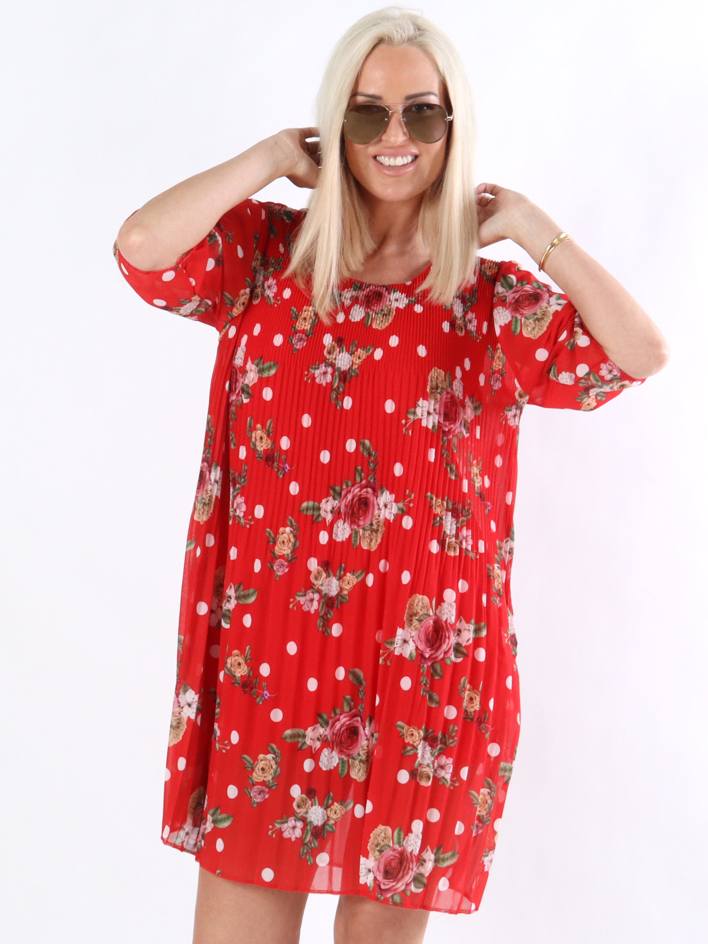 Emmy - Klänning i plisserad chiffong