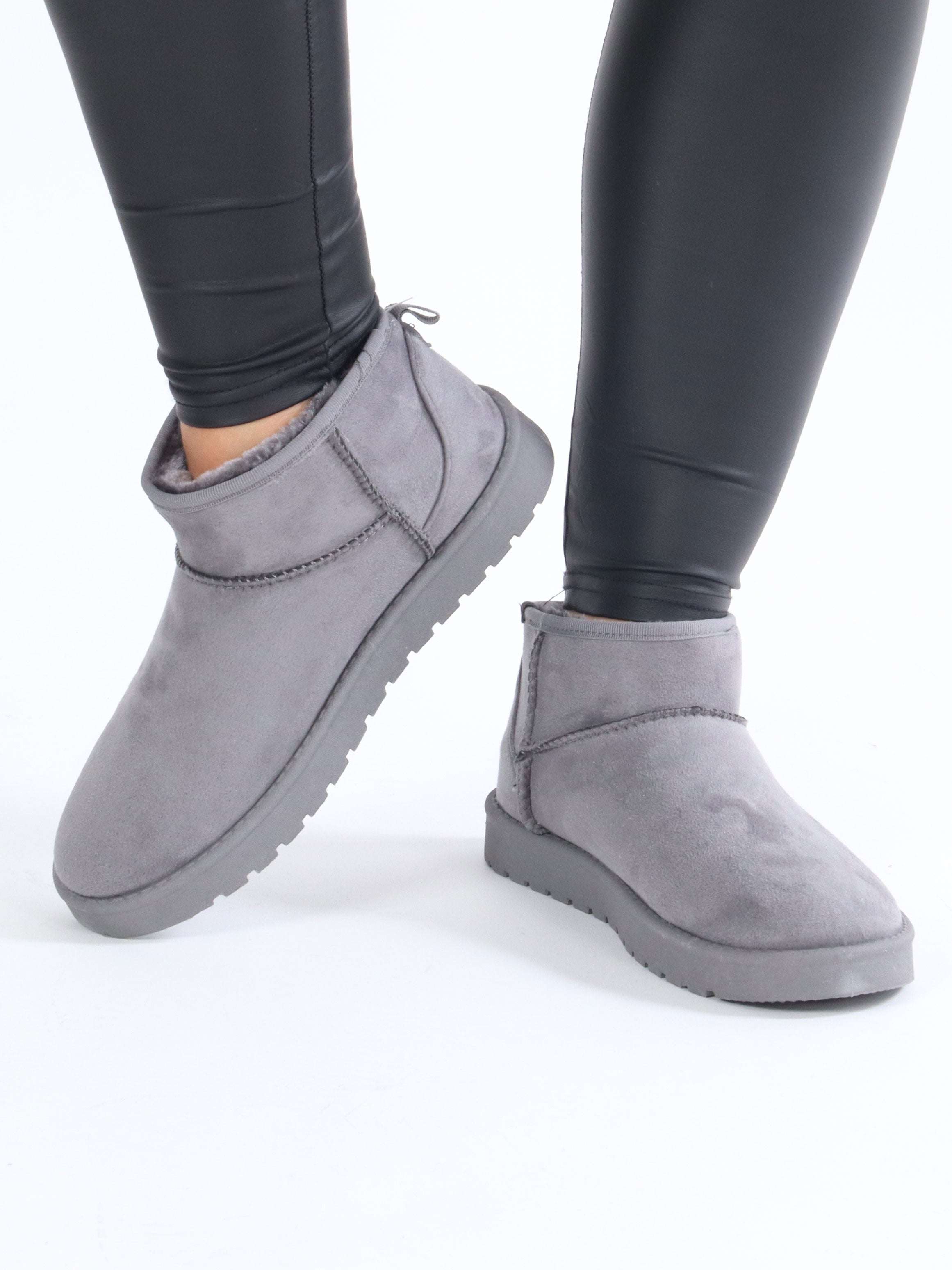 Ester - Mjuka korta stövlar av bambu