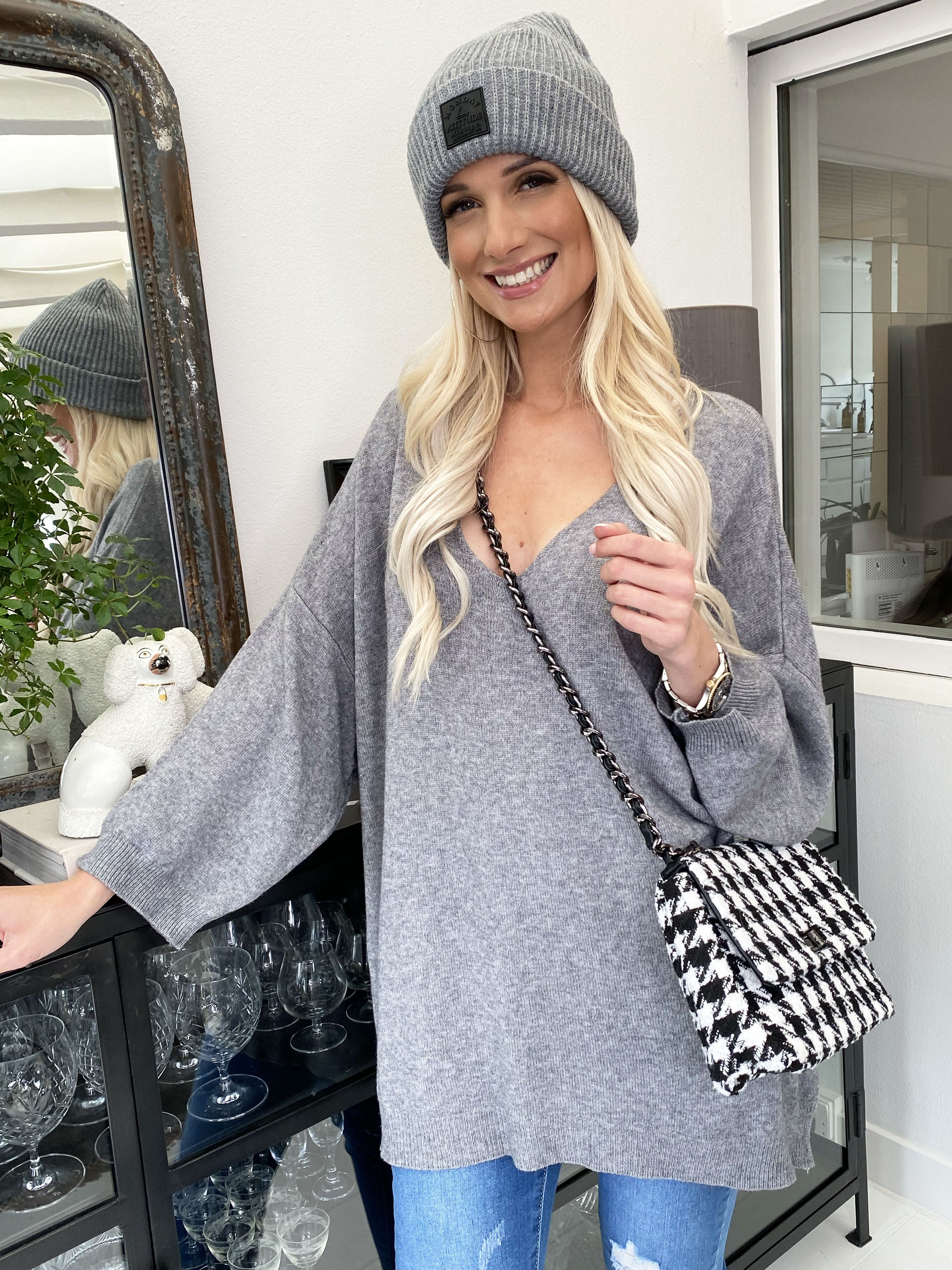 Esther - Stickad i överdimensionerad look