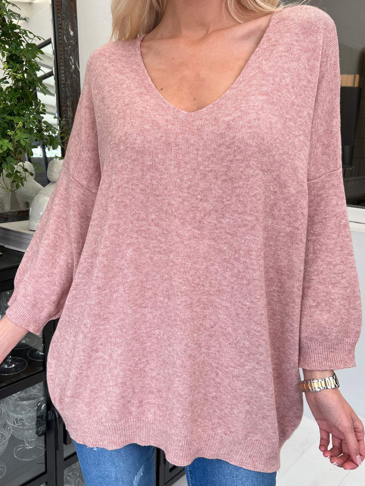 Esther - Stickad i överdimensionerad look