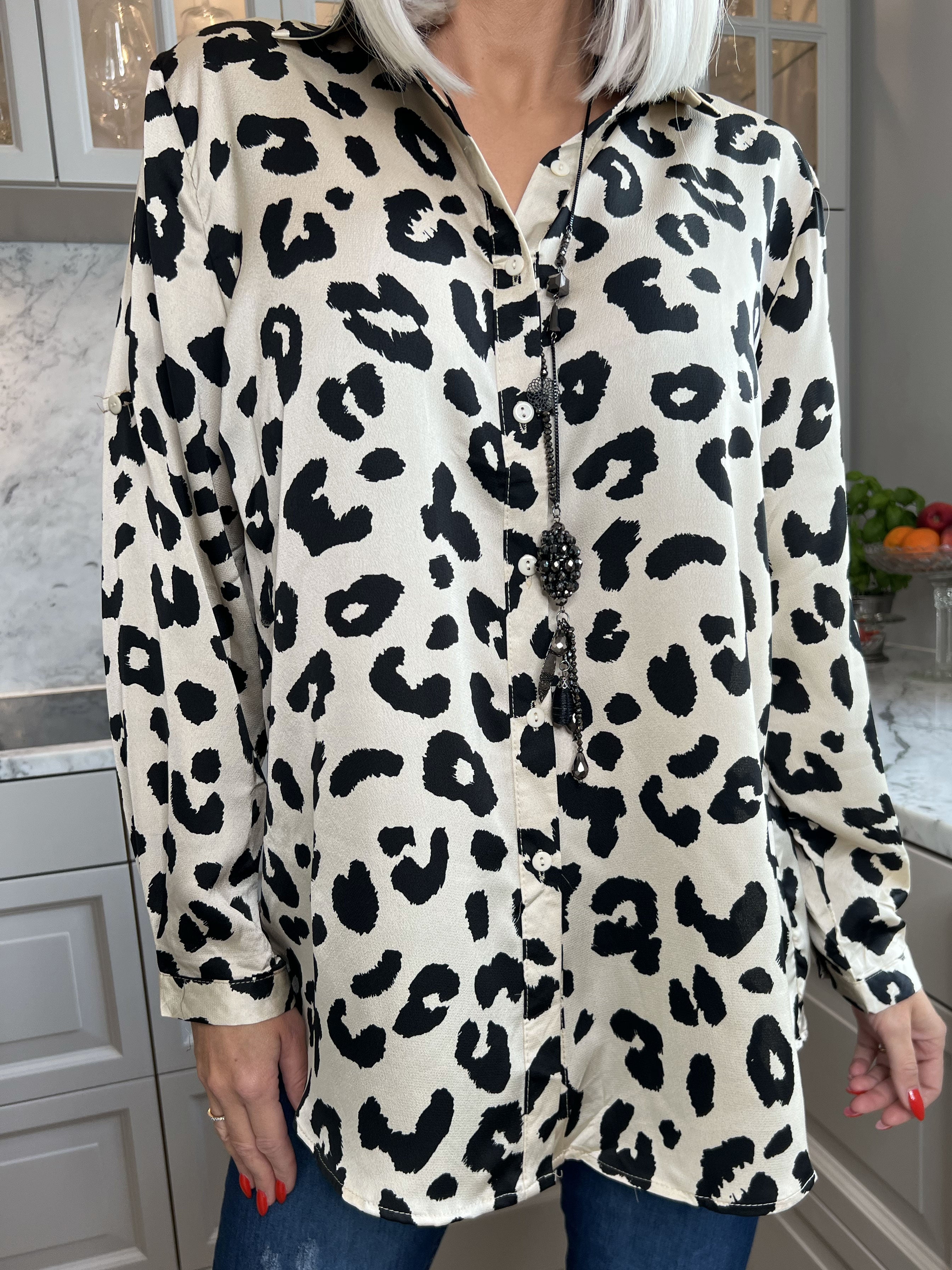 Fadia - Söt leopardskjorta i sidenlook