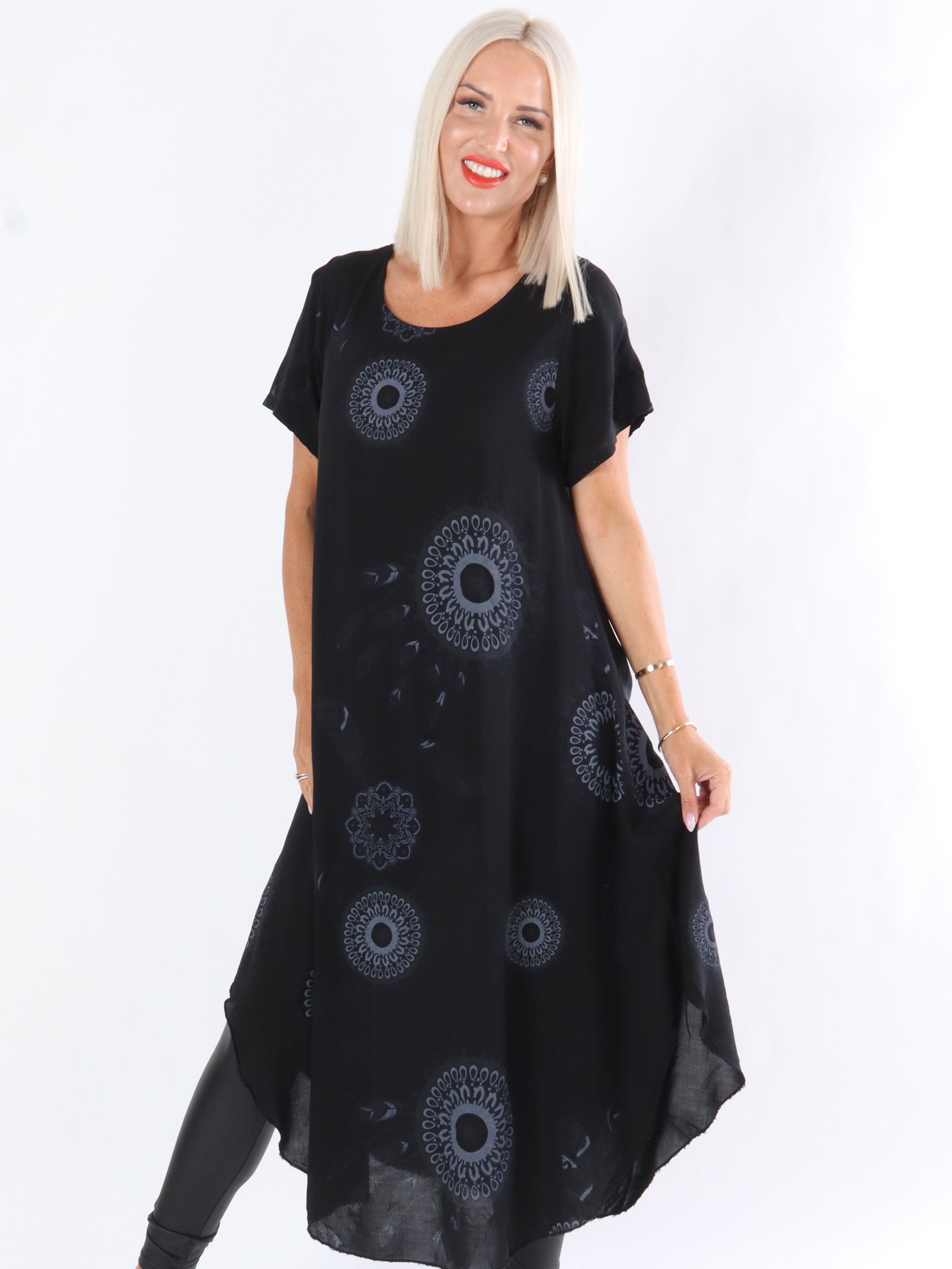 Felina - Klänning med fjädermotiv och mönster