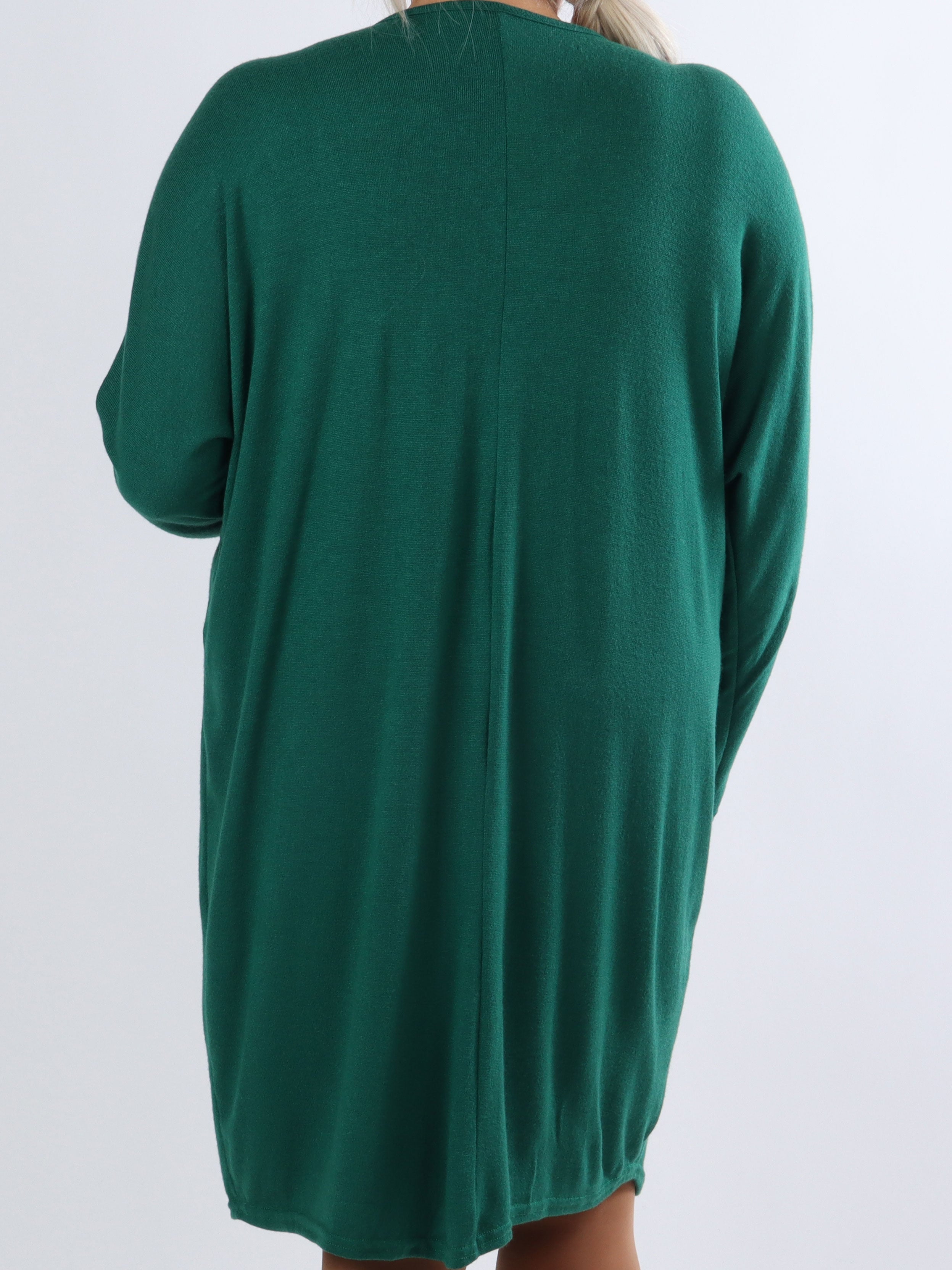 Filippa - Supermjuk plus size stickad klänning med dragkedja