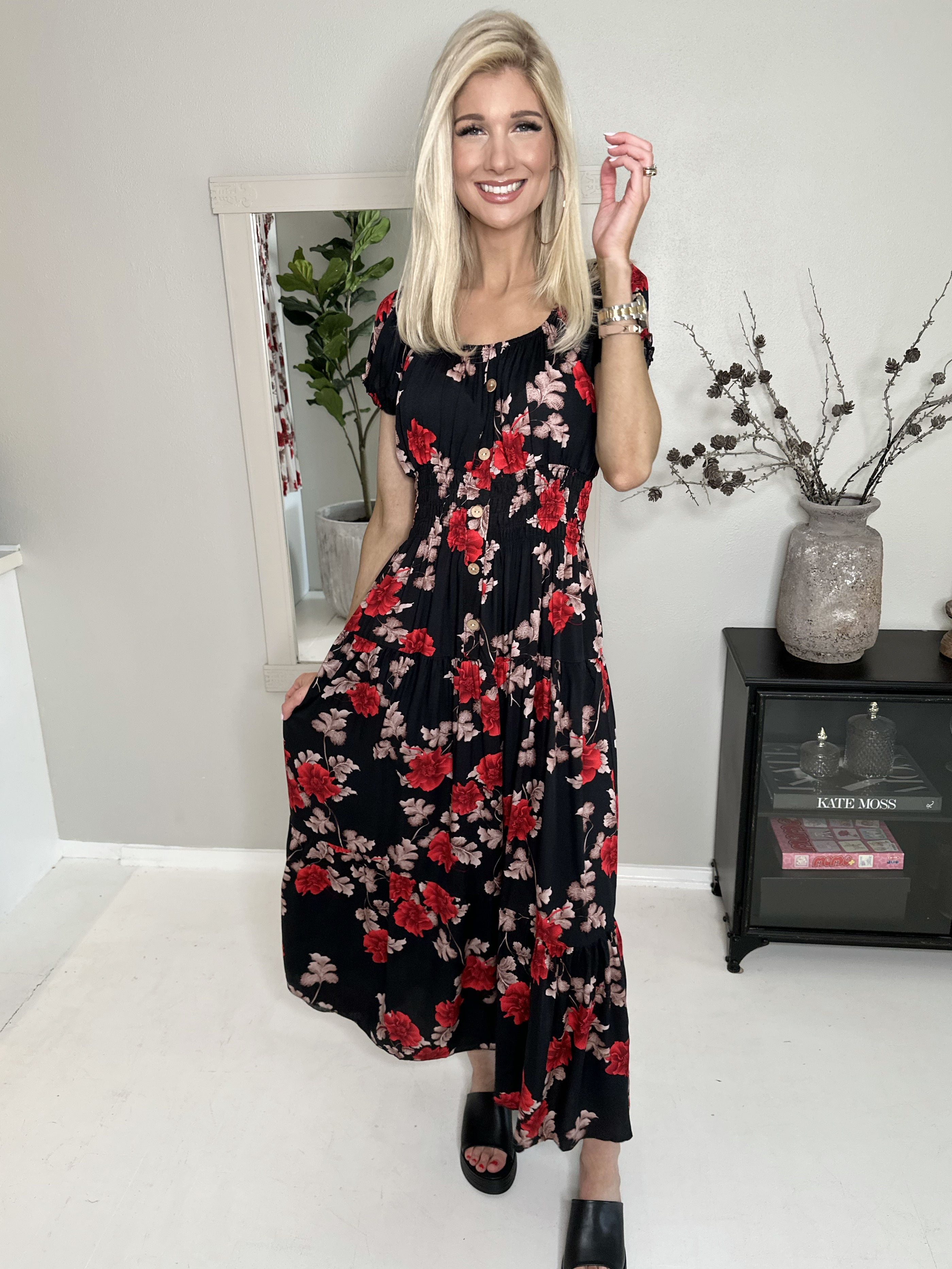 Finalia Rose - Lång klänning med elastisk midja och rosmotiv