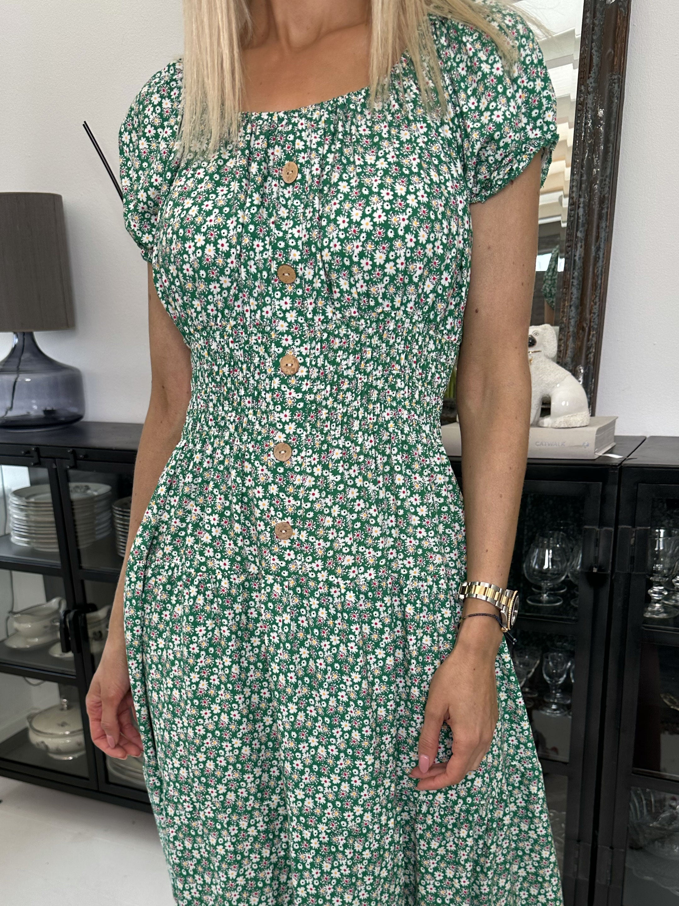 Finalia flower short - Söt liten blommig klänning med puffärmar och resår i midjan