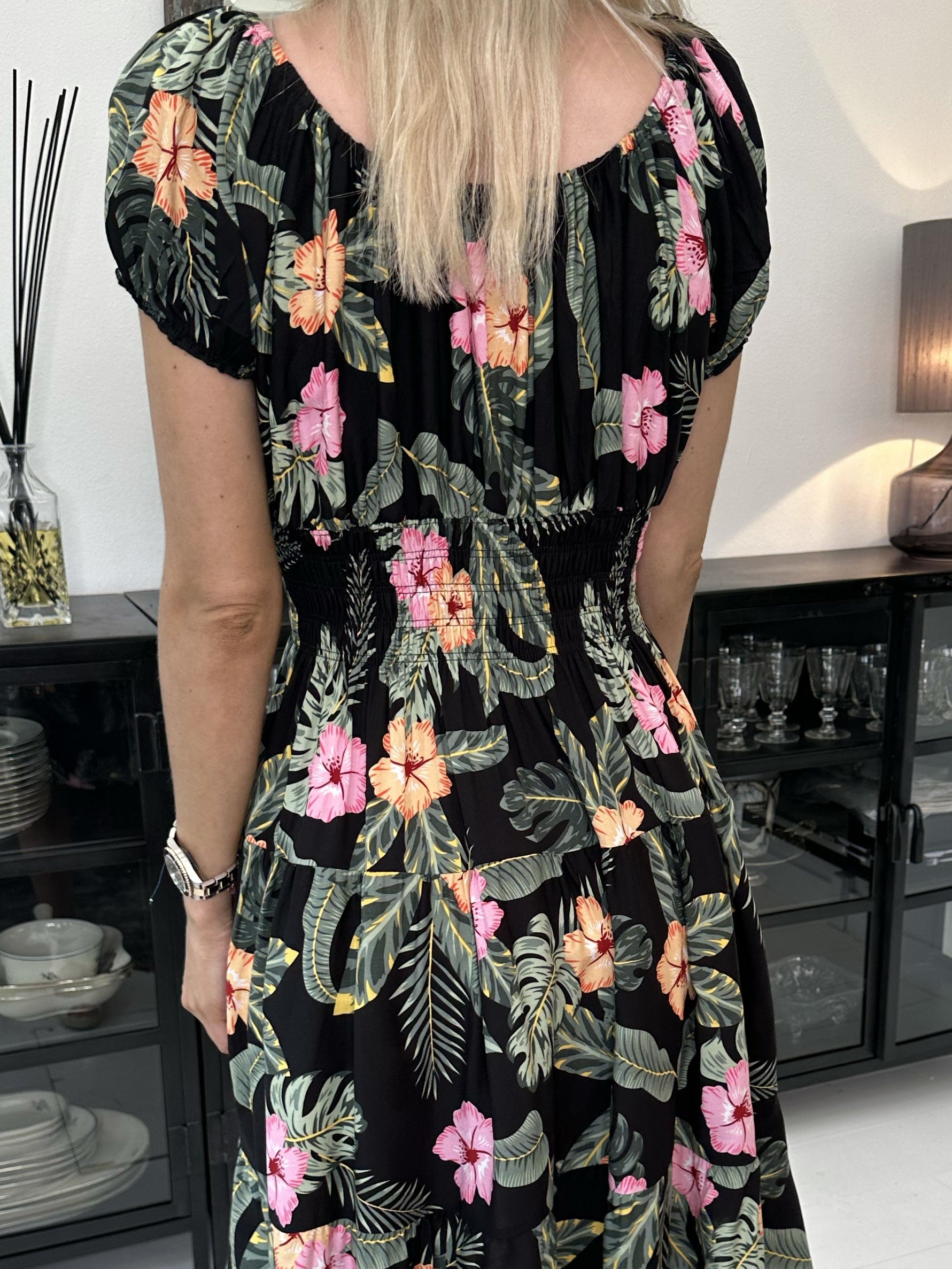 Finalia hawaii short - Söt klänning med hawaii blommor och elastisk midja