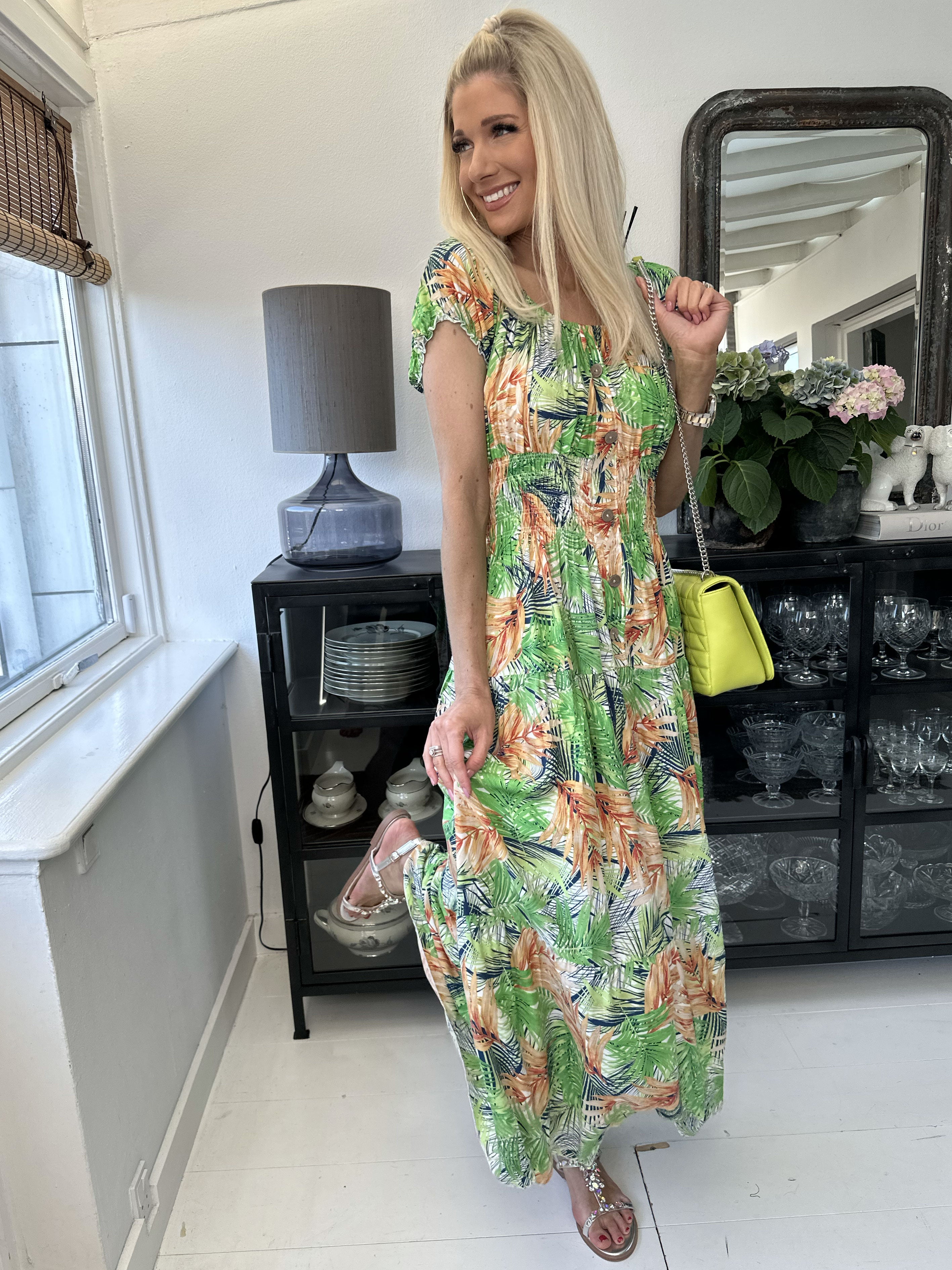 Finalia palm - Lång klänning med smock och palmmotiv