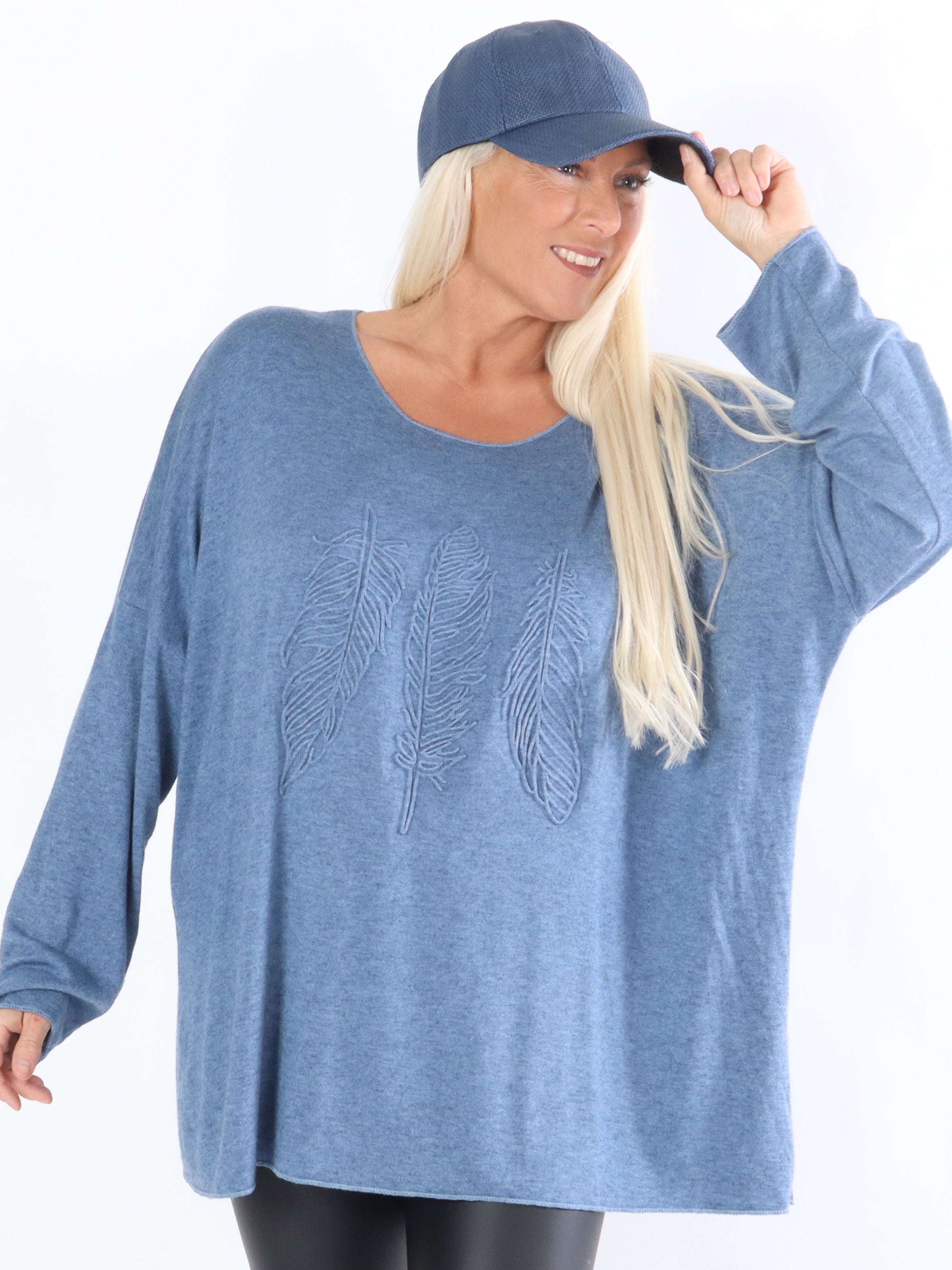 Fiona - Mjuk stickad blus med fjädermotiv