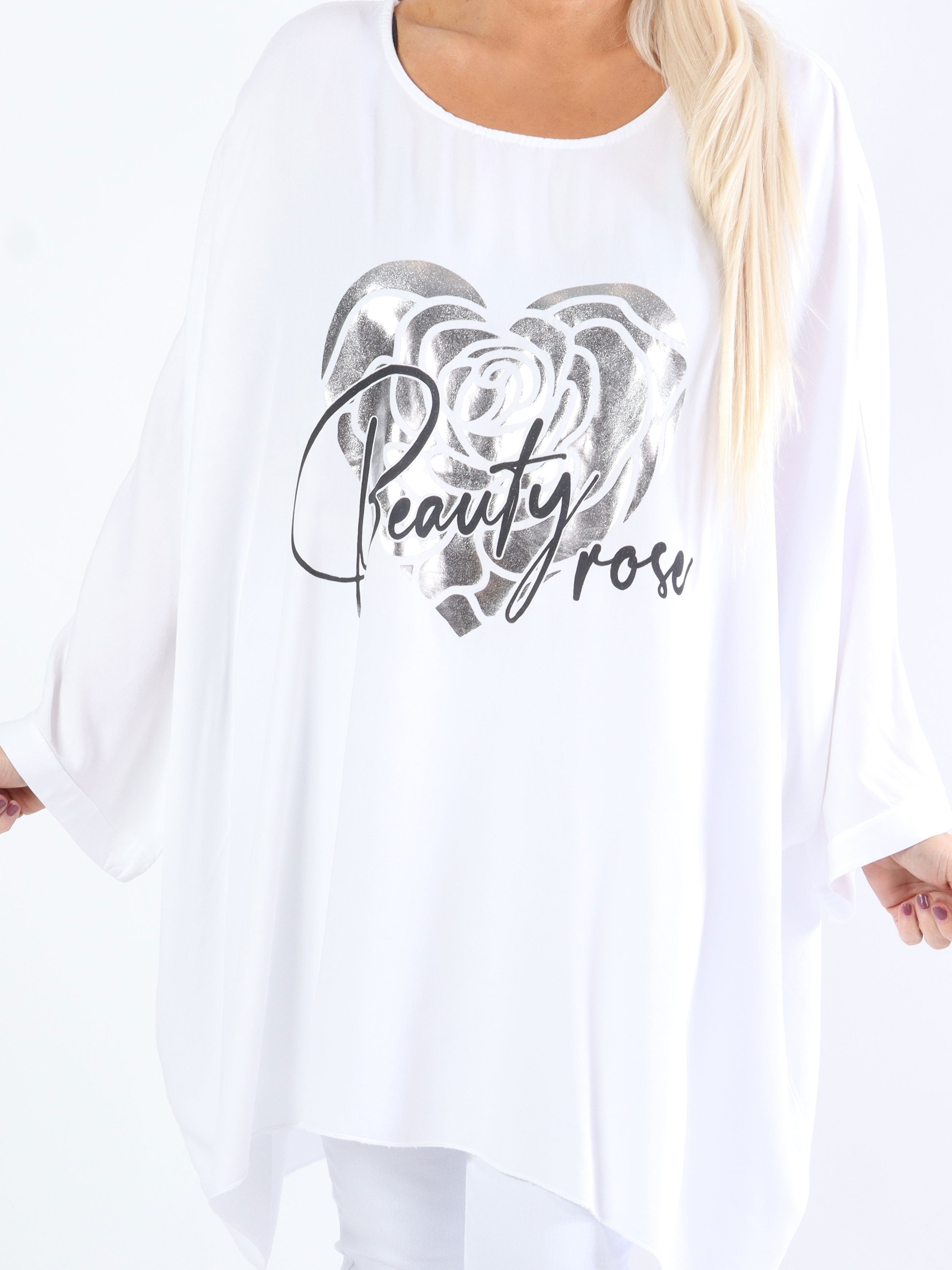 Flavia - Plus size t-shirt med silvertryck och fladdermusärmar