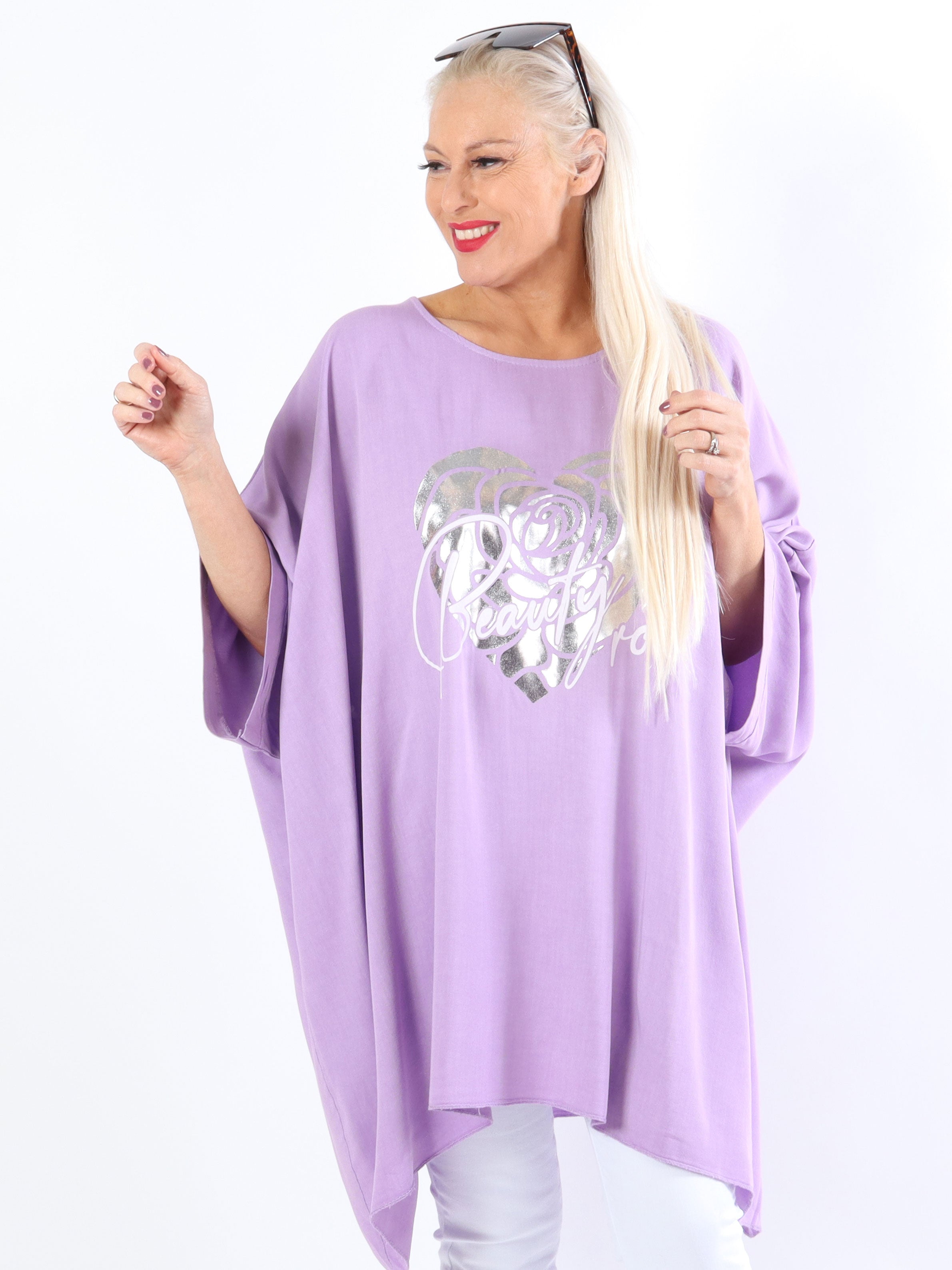 Flavia - Plus size t-shirt med silvertryck och fladdermusärmar