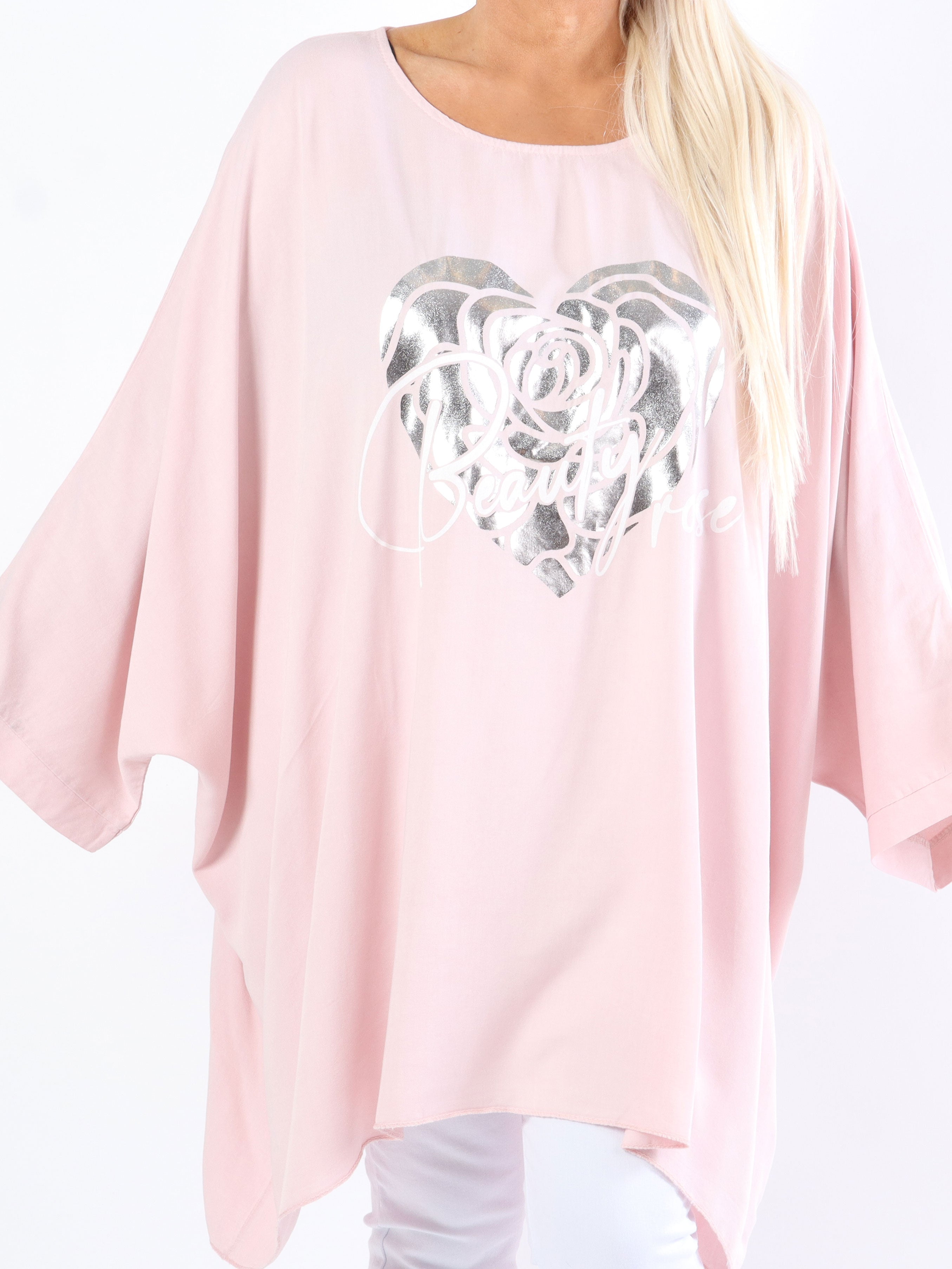 Flavia - Plus size t-shirt med silvertryck och fladdermusärmar