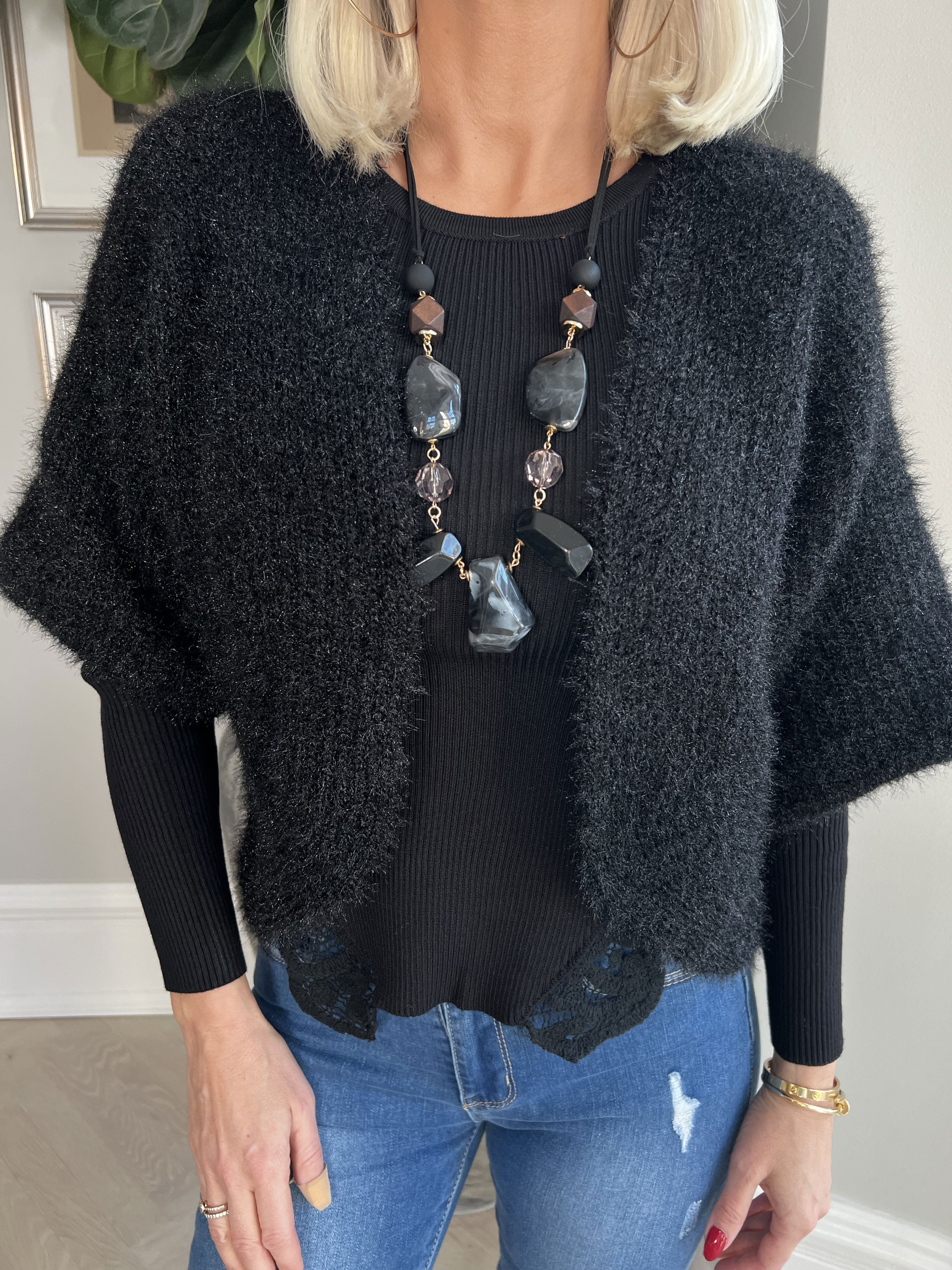 Franca - Söt fluffig bolero i stickat material - Coral