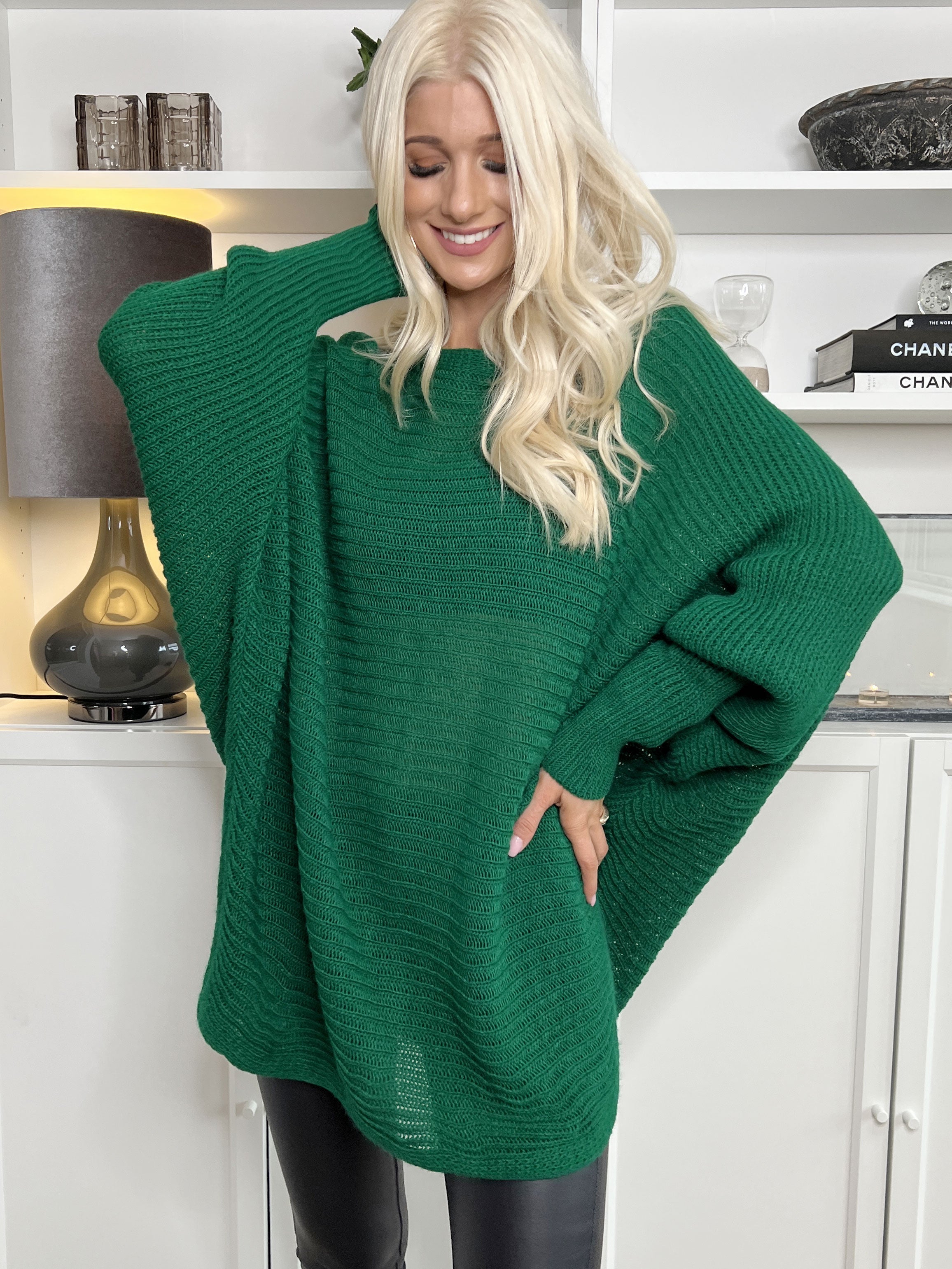 Gabbi - Oversized stickat med fladdermusärmar