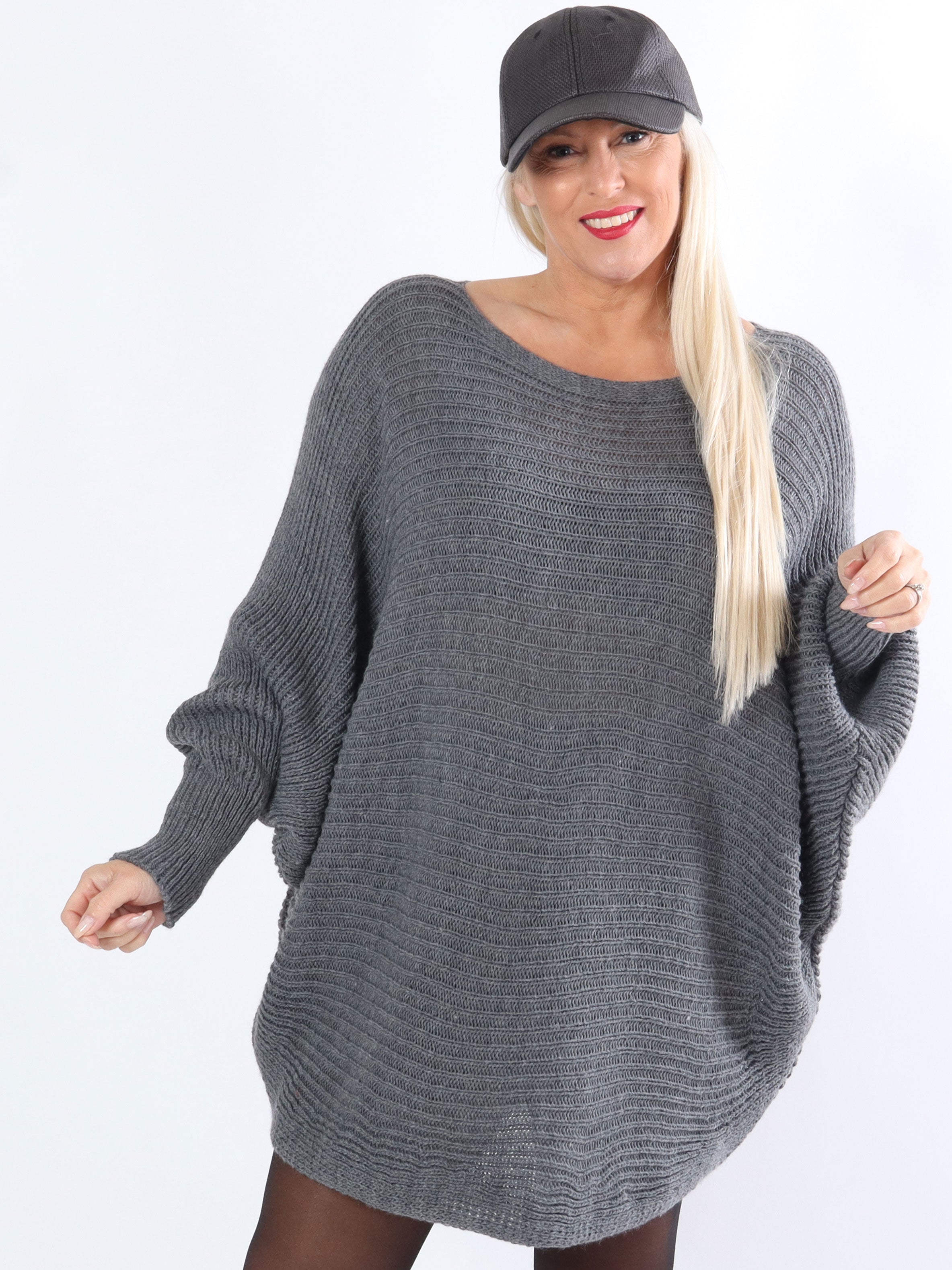 Gabbi - Plus size stickat med fladdermusärmar