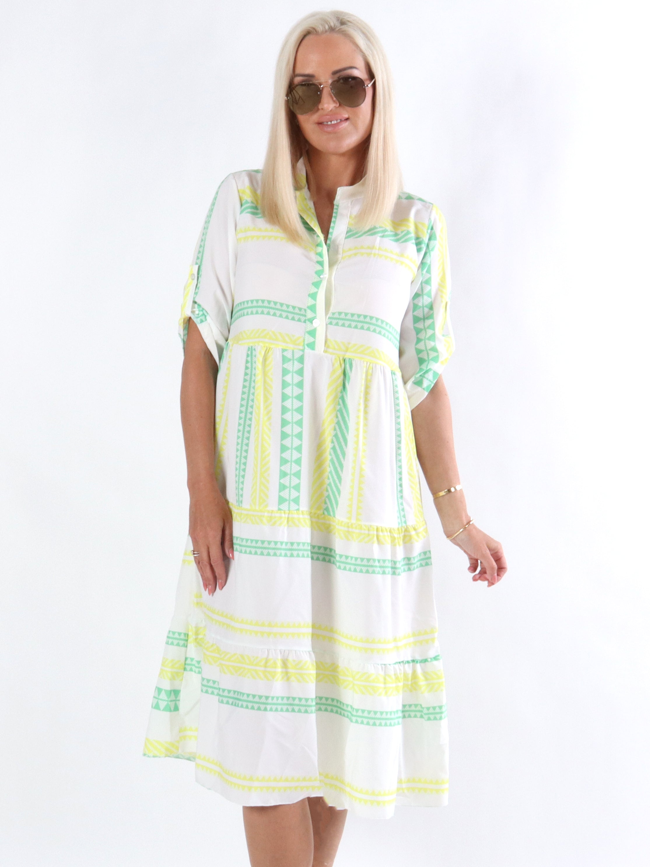 Gabi - Vit klänning med neonmönster