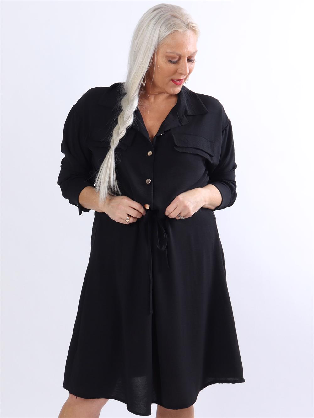 Hanine - Skjorta med guldknappar och spets i midjan