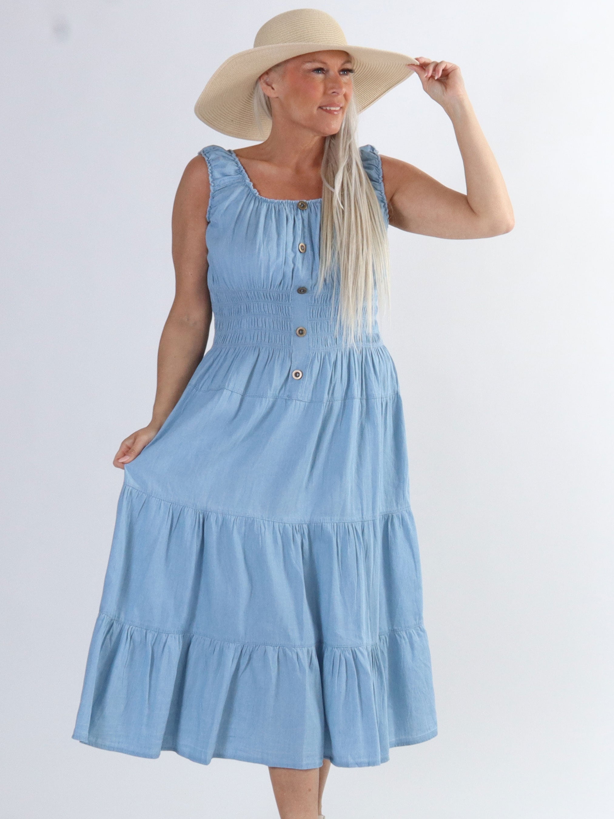 Harper Denim - Söt bomullsklänning i stora storlekar med ett lager på lager