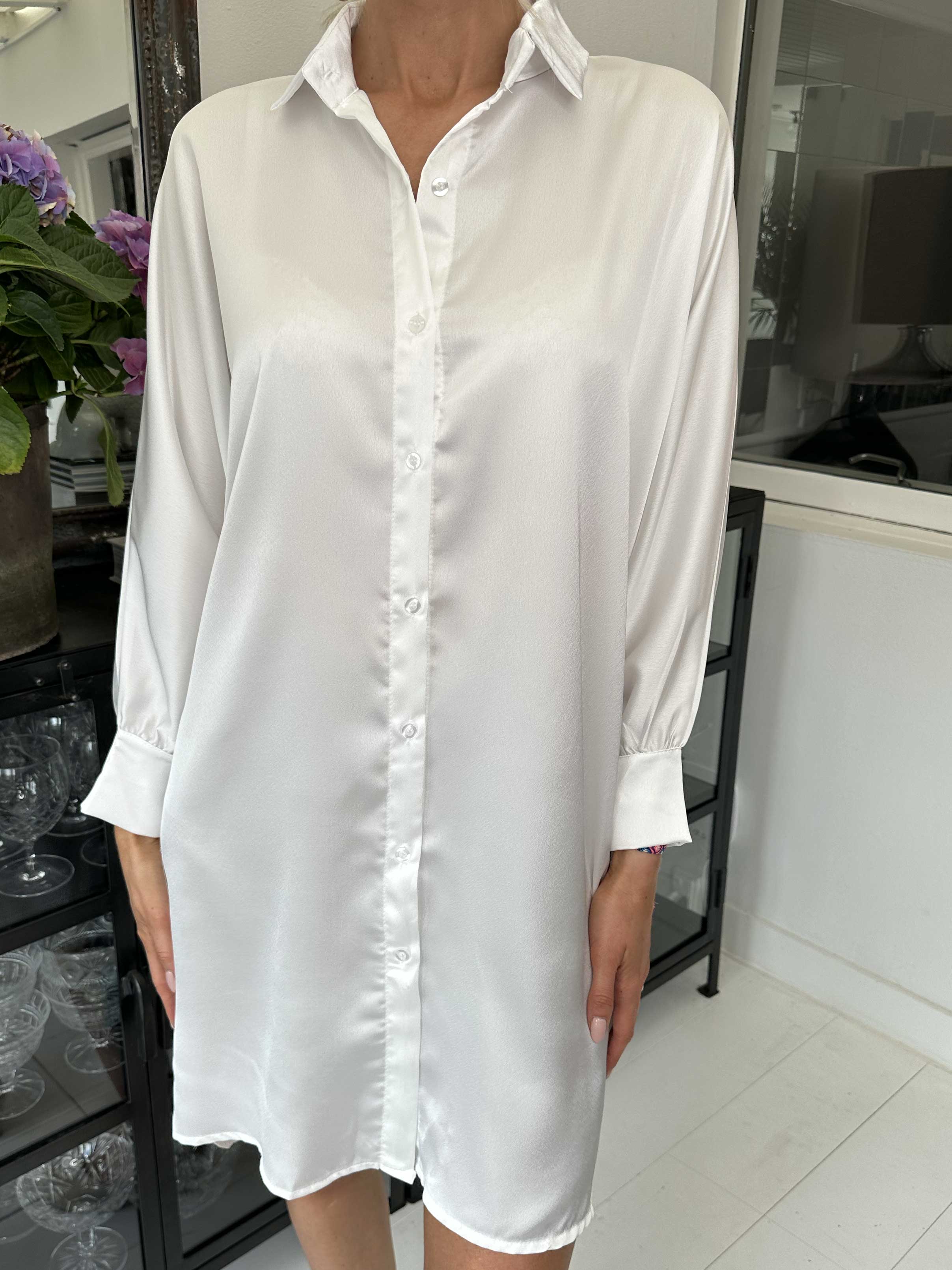 Hassel - Fin skjortklänning i sidenlook - Orange