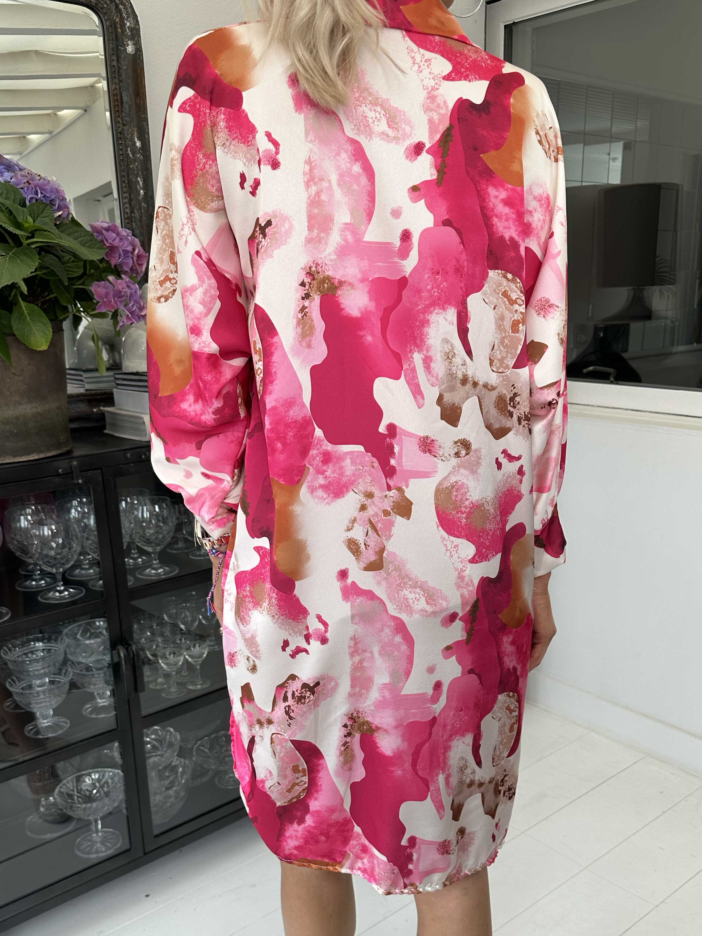 Hassel - Fin skjortklänning i sidenlook