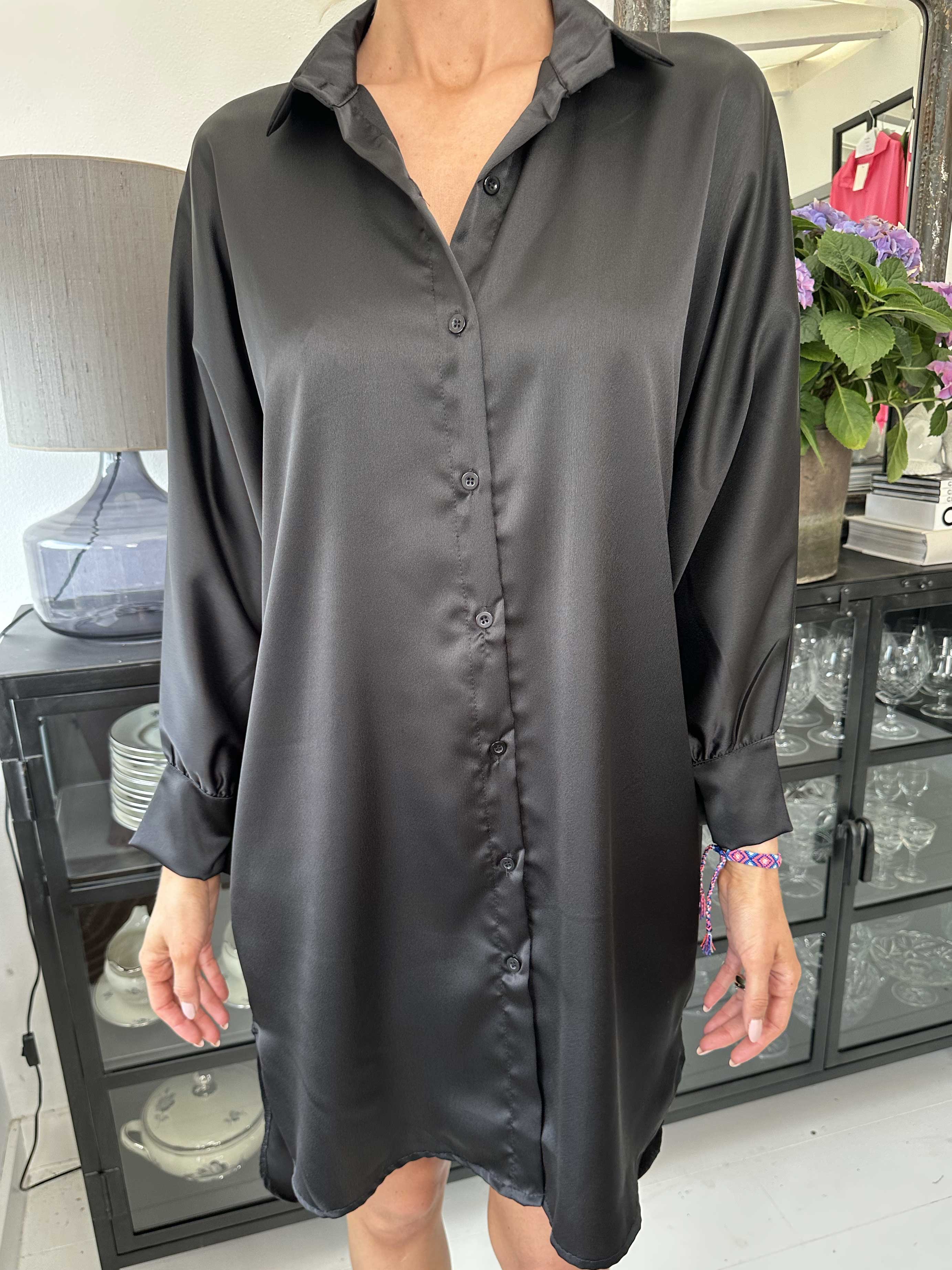 Hassel - Fin skjortklänning i sidenlook