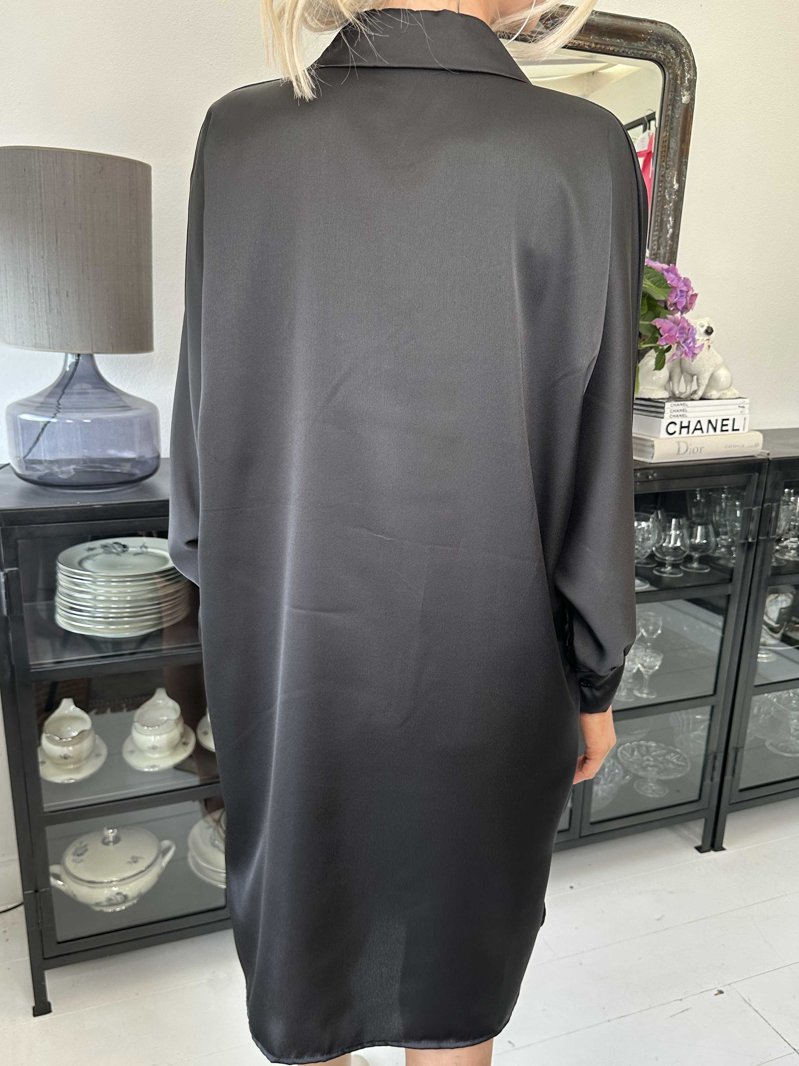 Hassel - Fin skjortklänning i sidenlook