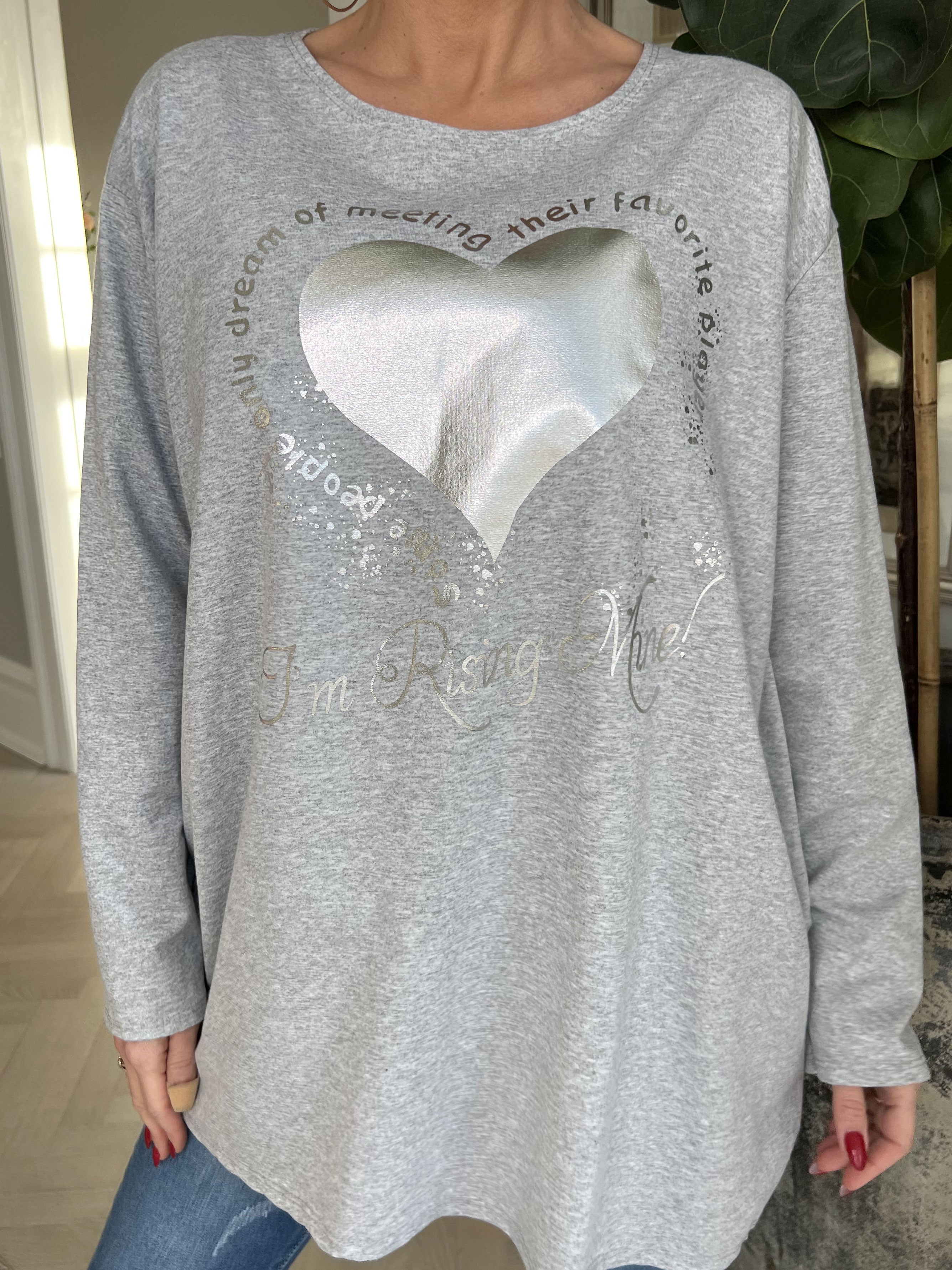 Hearty - Joggingblus med silverfärgad text och hjärta framtill - Rose