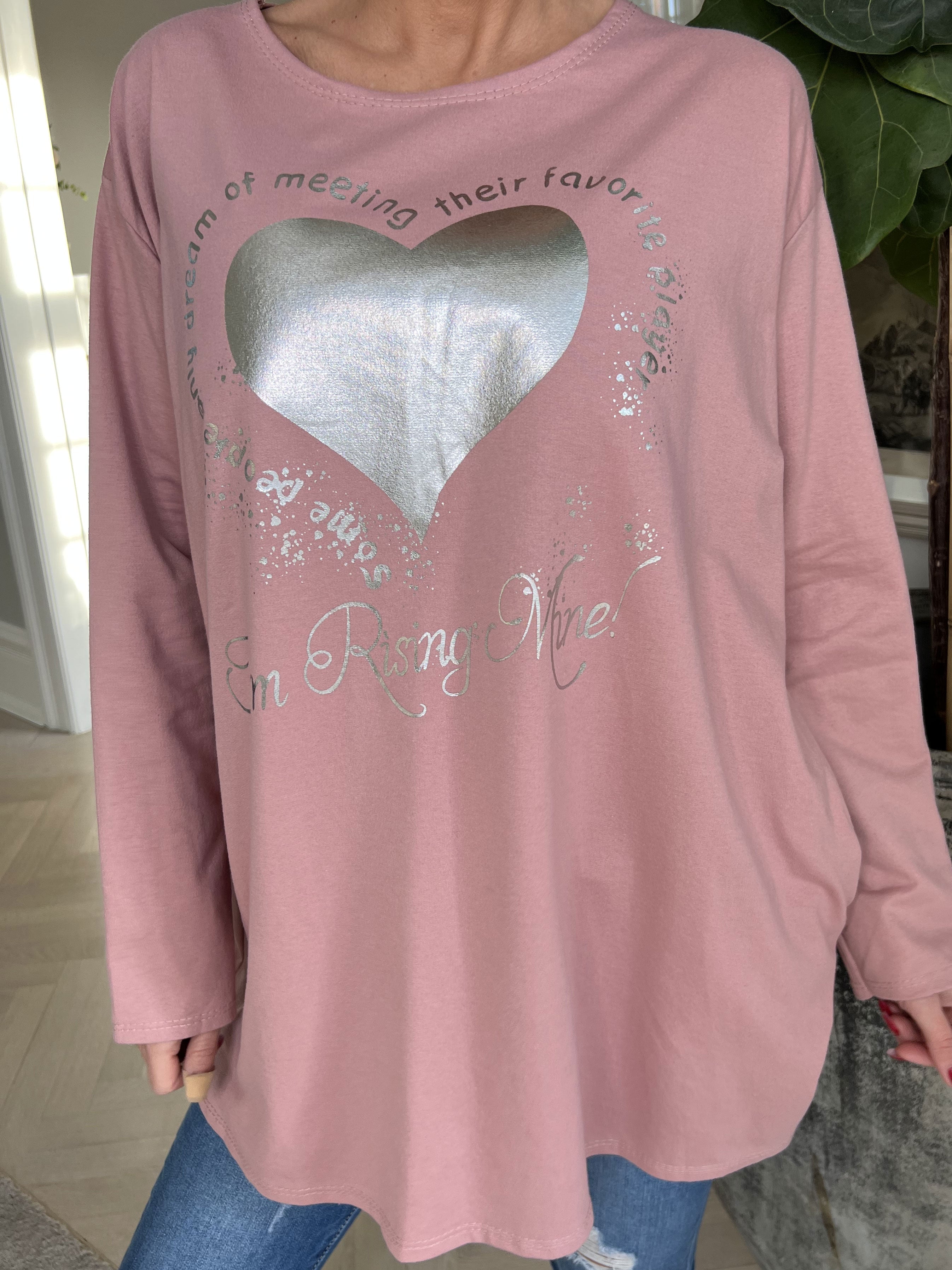 Hearty - Joggingblus med silverfärgad text och hjärta framtill