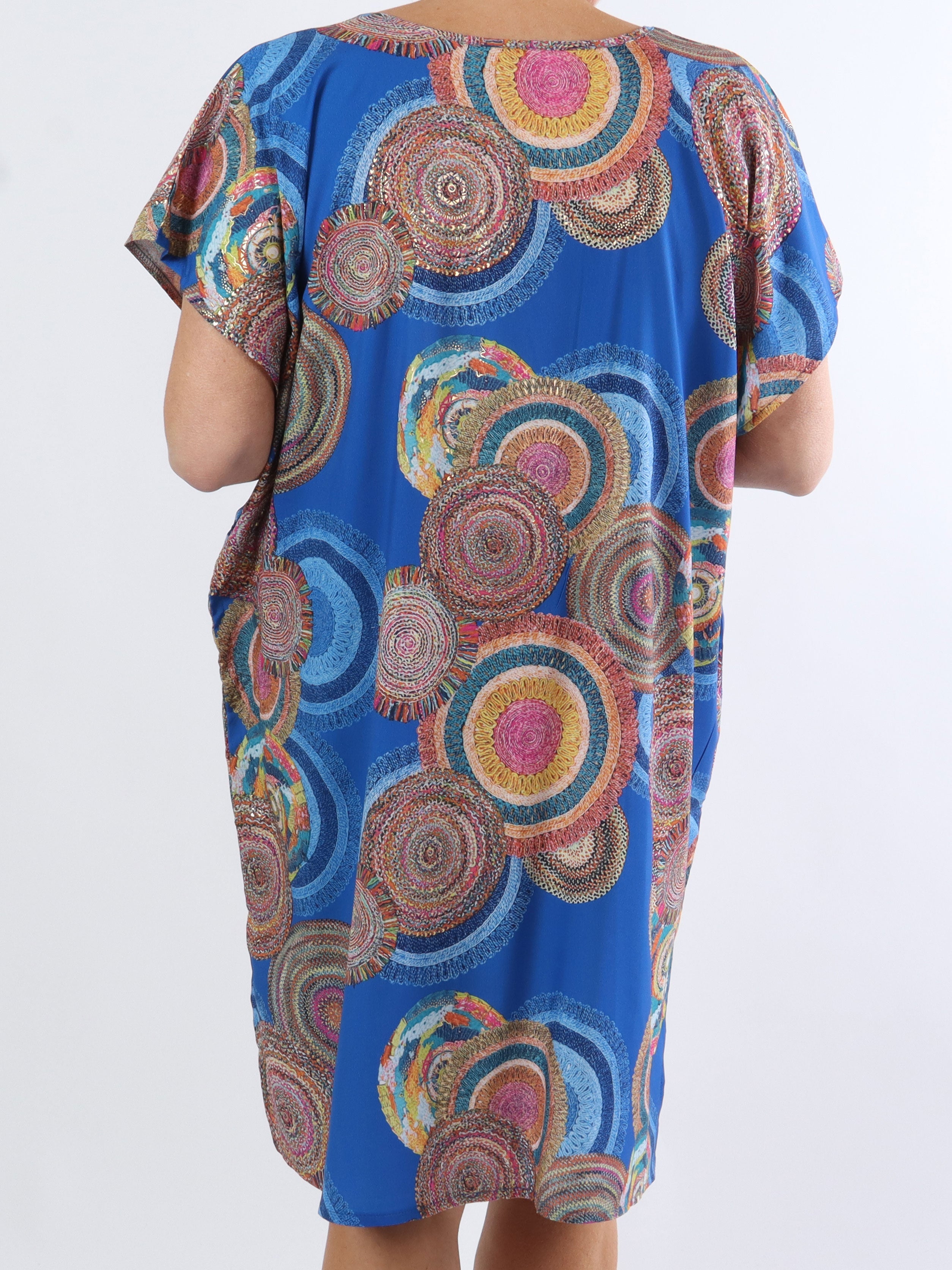 Helena - Lätt och luftig plus size klänning i siden - Pink