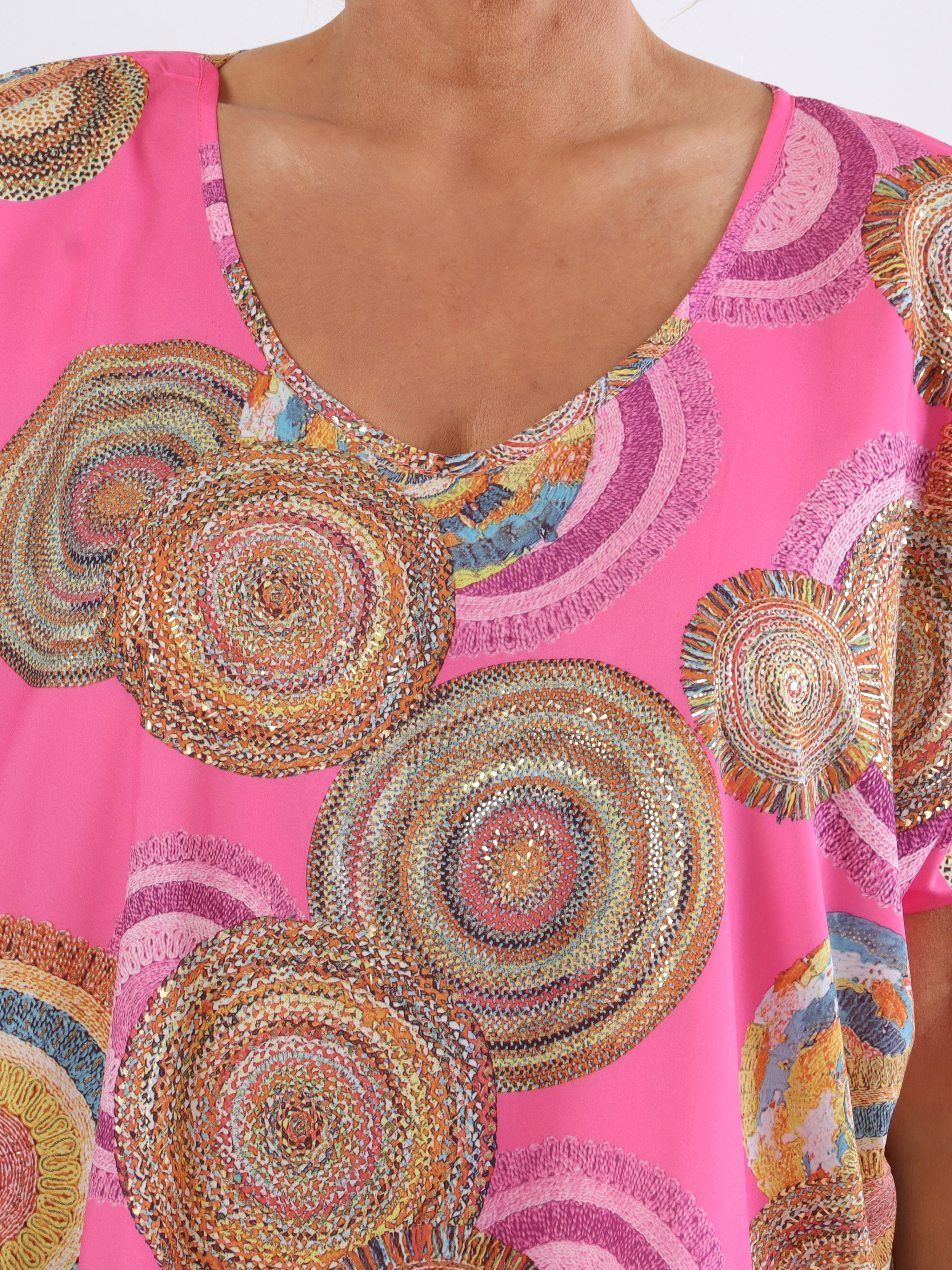 Helena - Lätt och luftig plus size klänning i siden