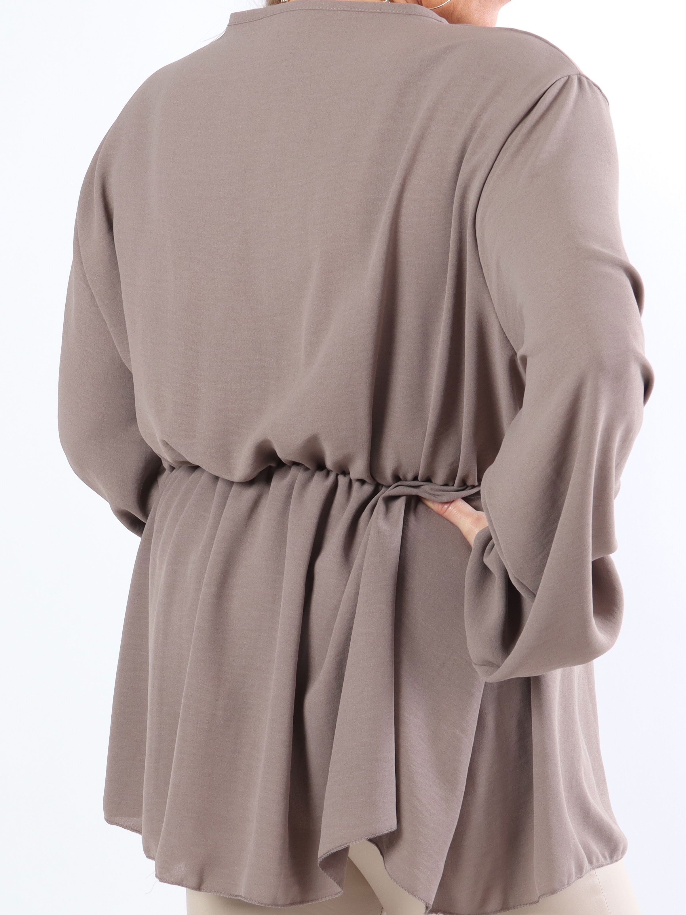 Hermina long sleeve - Söt plus size blus med gummiband i midjan